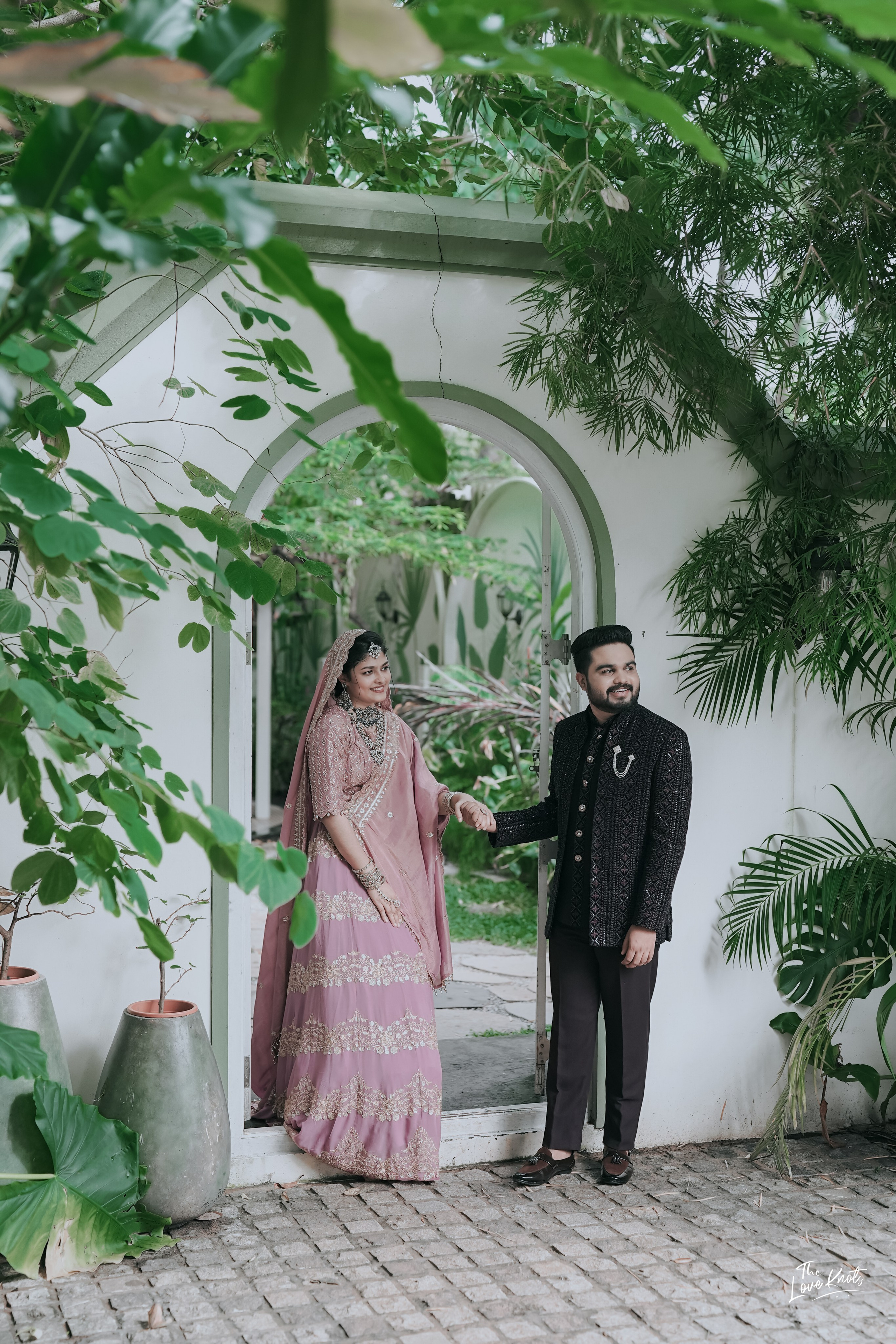 SHIBIL / RISLA. Theloveknots