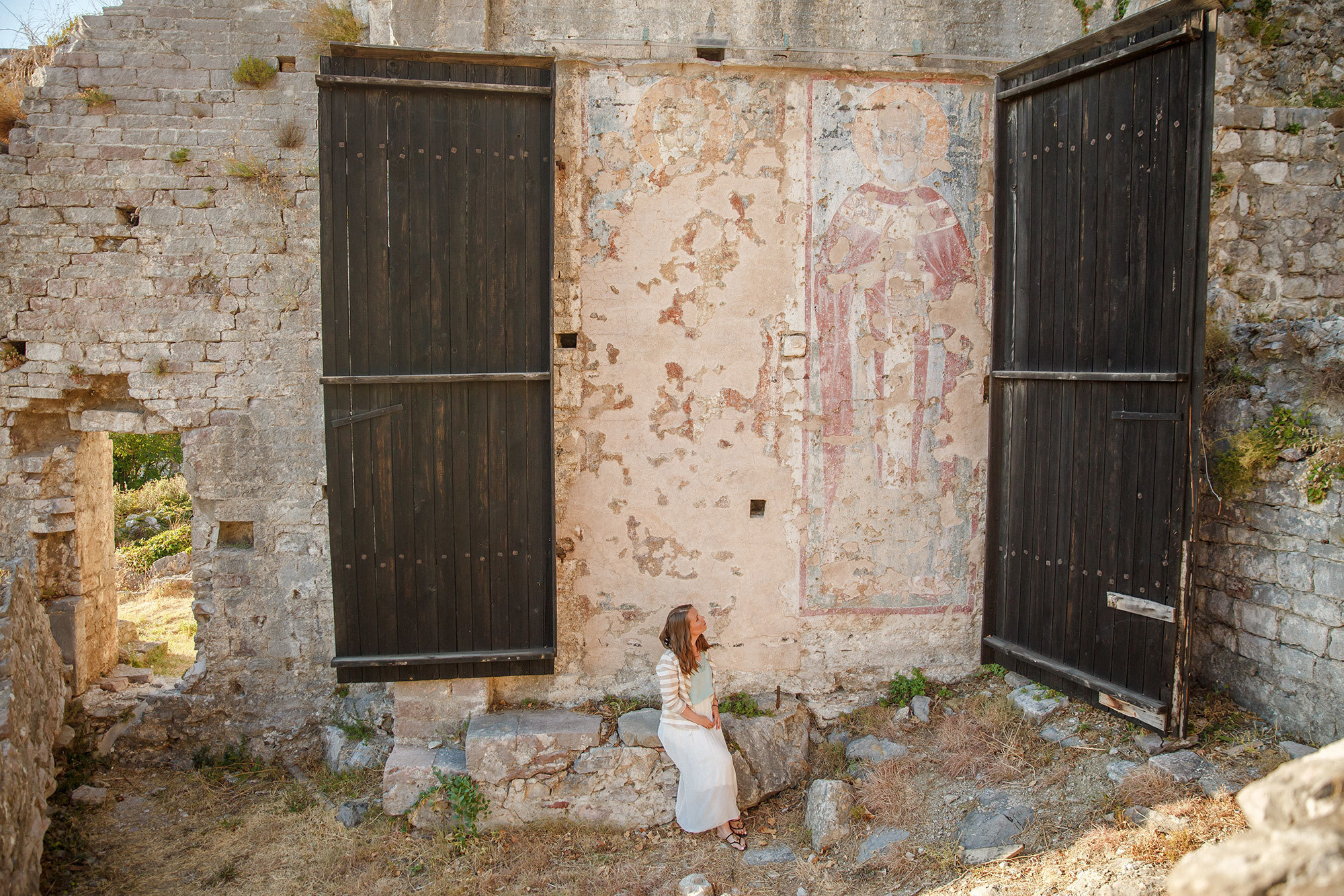 Photographer in Bar Montnegero