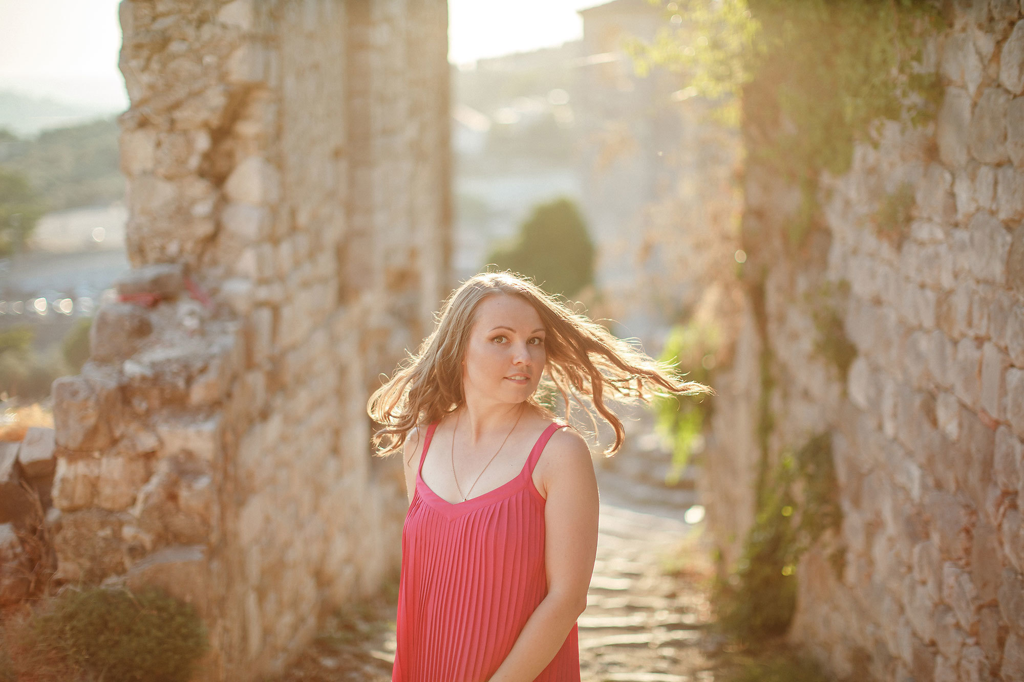 Photographer in Bar Montnegero