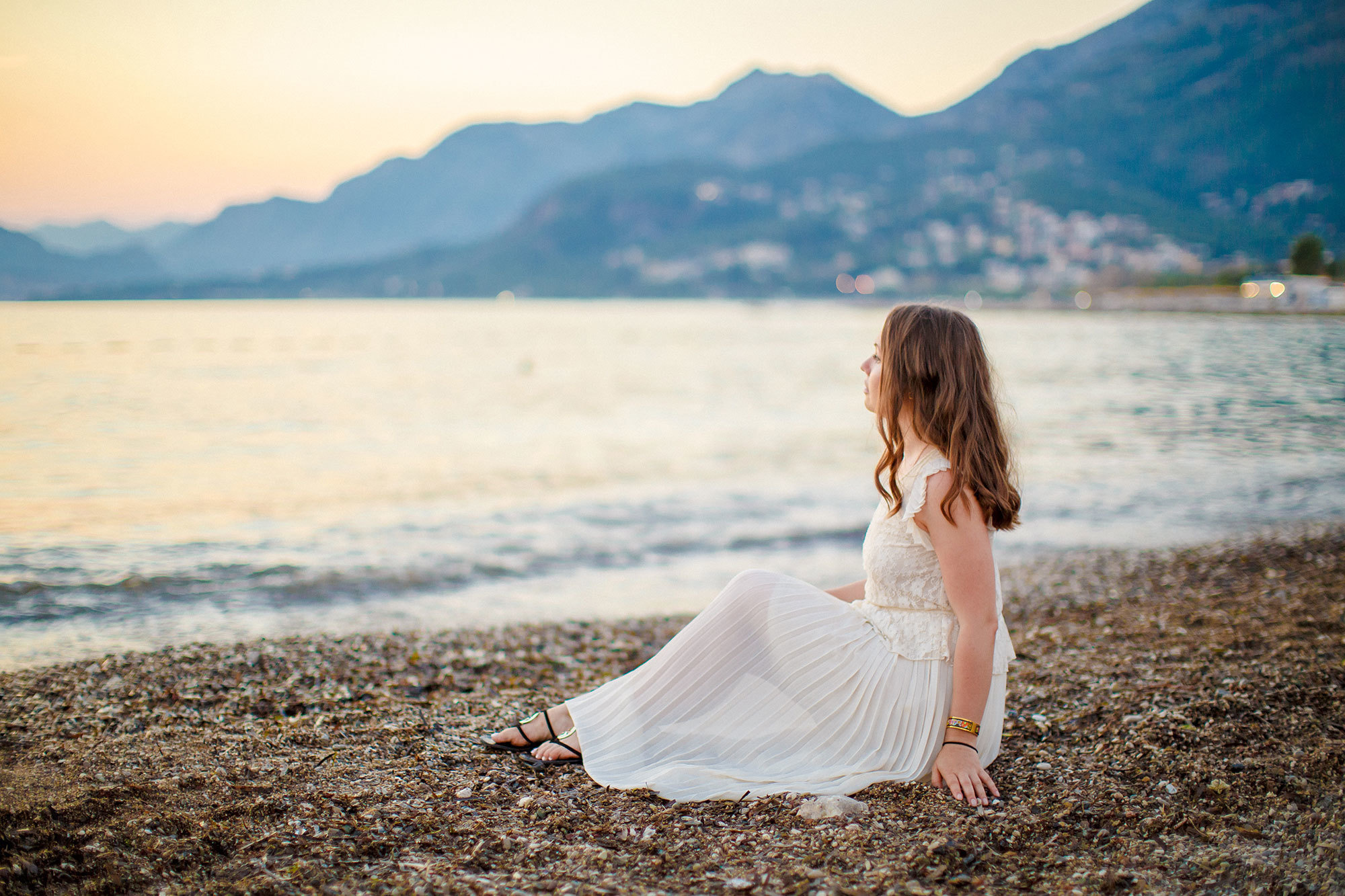 Photographer in Bar Montnegero