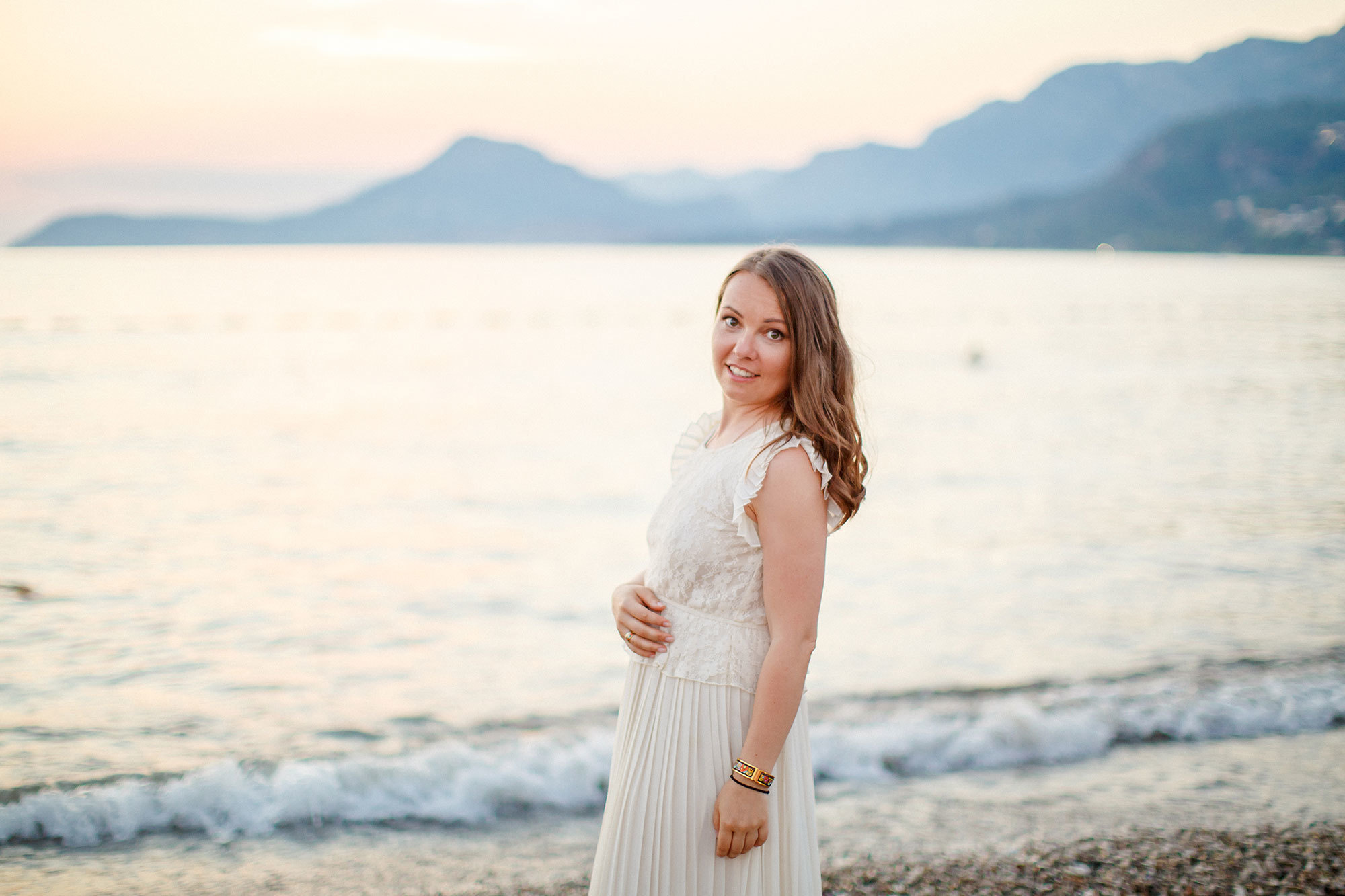 Photographer in Bar Montnegero