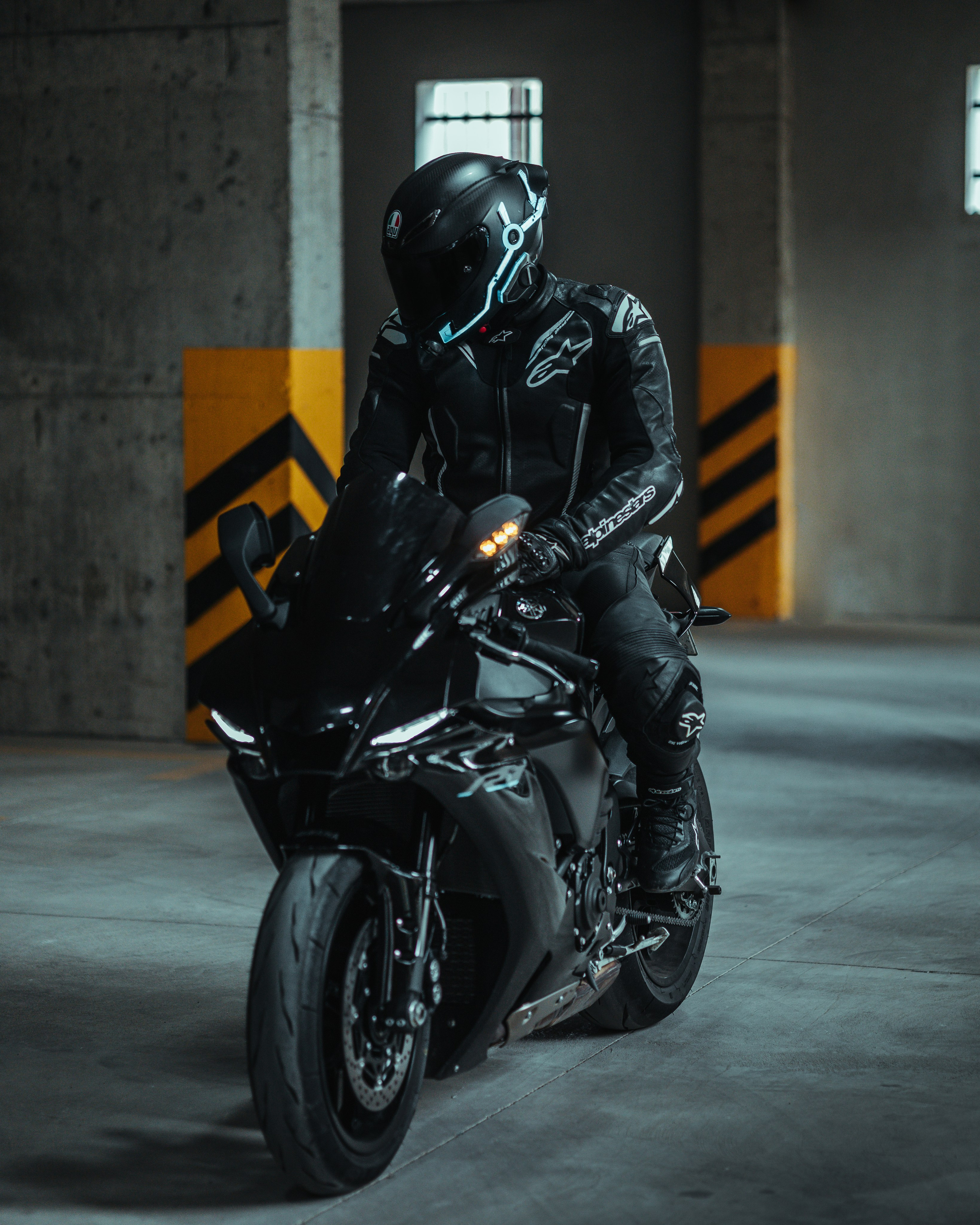 G E O R G E. Bspander