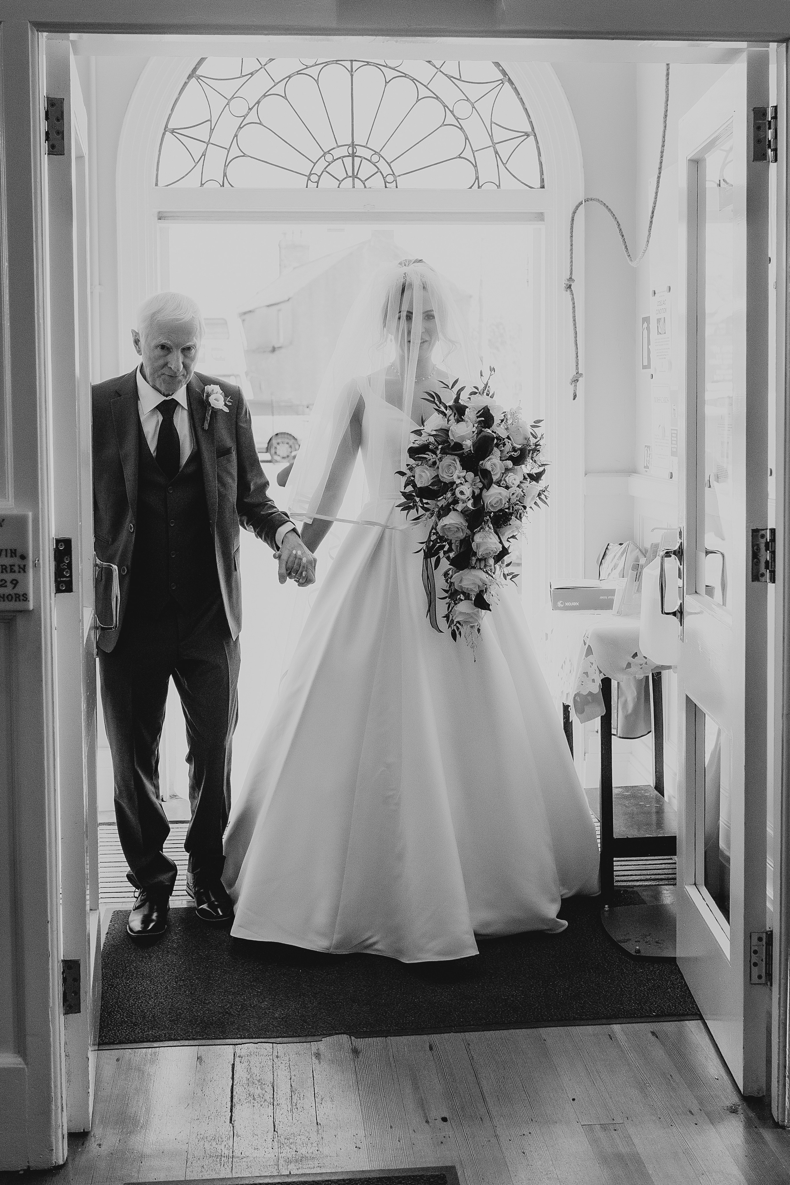 Megan & Oneias. Main