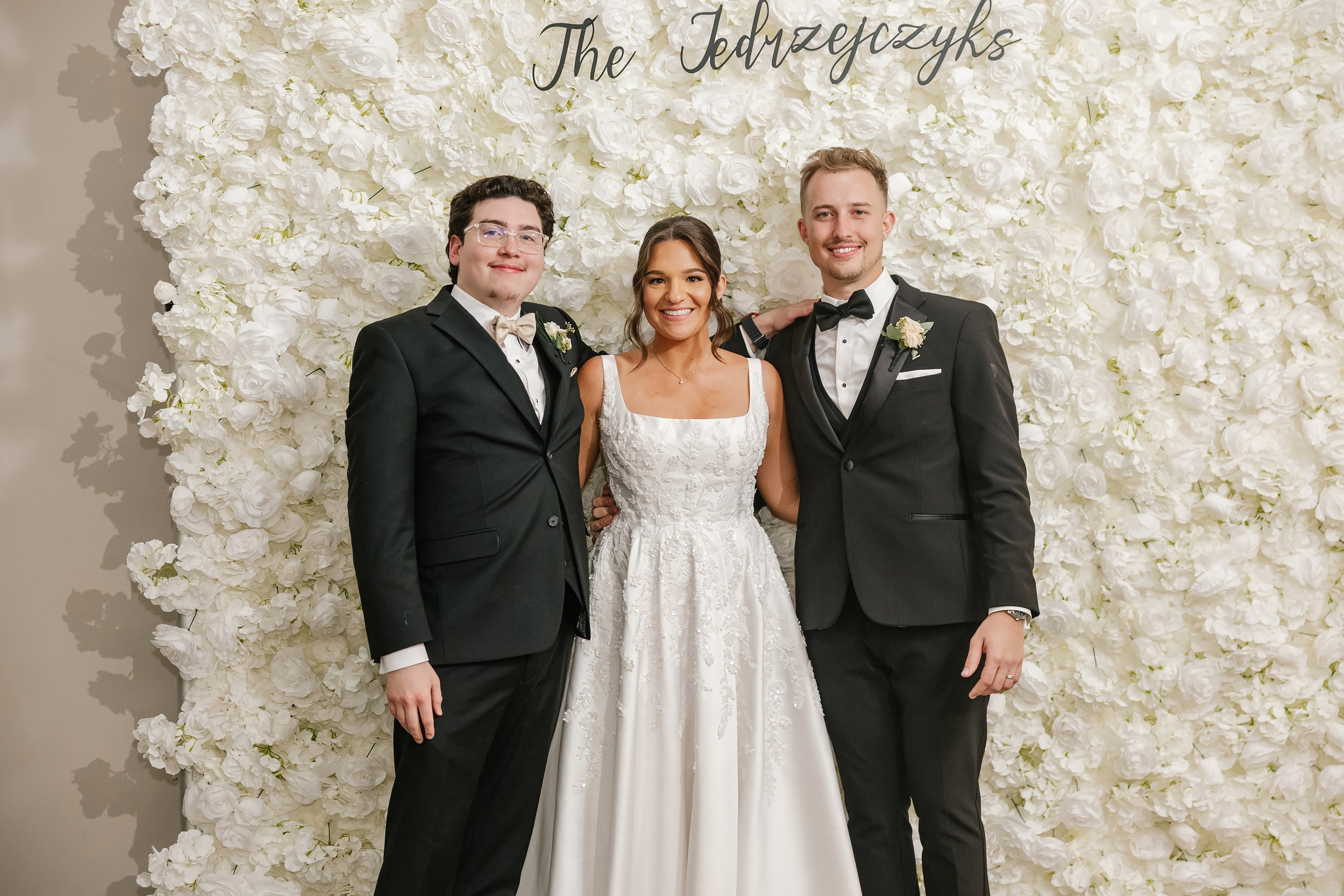 09.06.2025 Wedding. Wedding family event photographer in Chicago Nick Yushevich