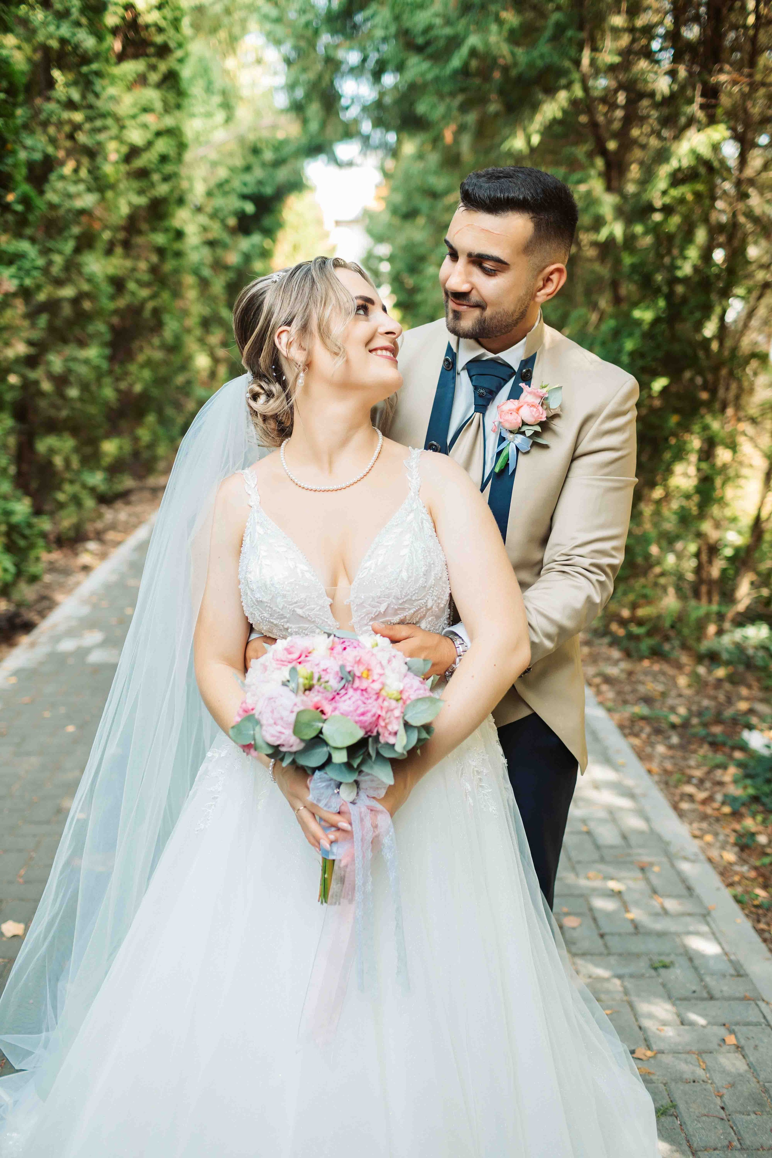 Diana & Lorand. Contrast Studio