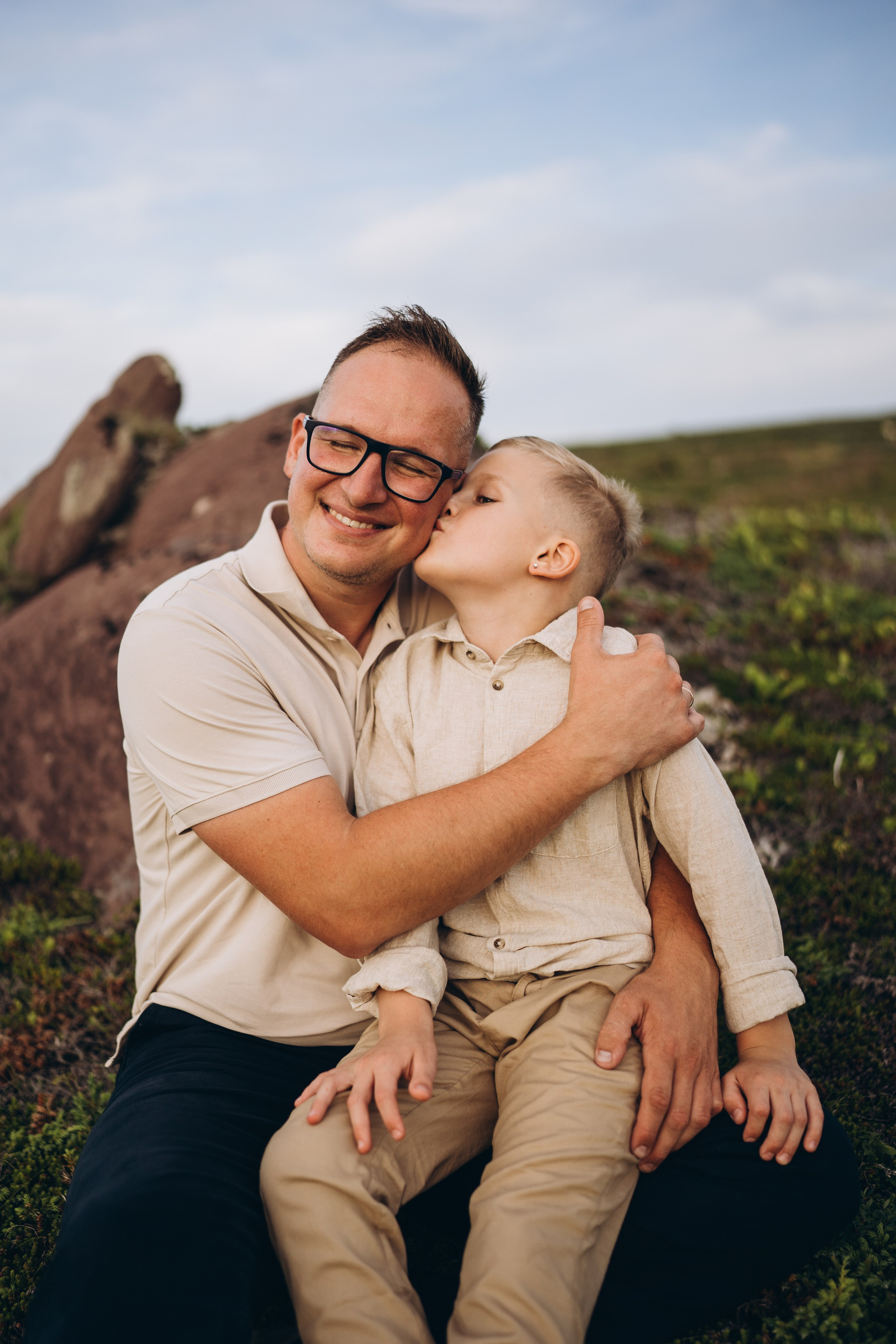 Anna & fam. Calgary Wedding & Lifestyle Photographer — Yevhen Polishchuk