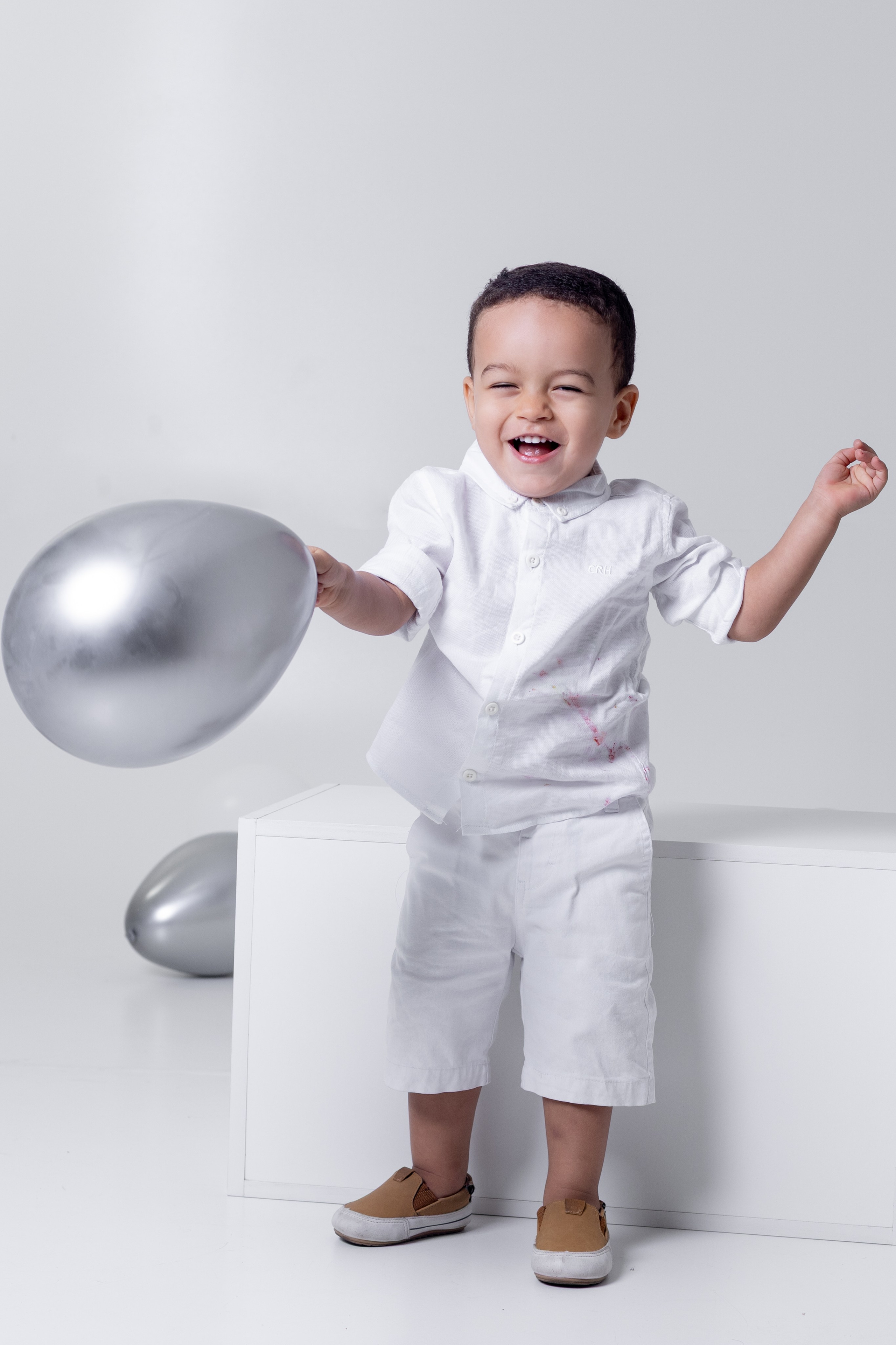 Levi 2 anos. Bem-vindo ao Meu Mundo Fotográfico