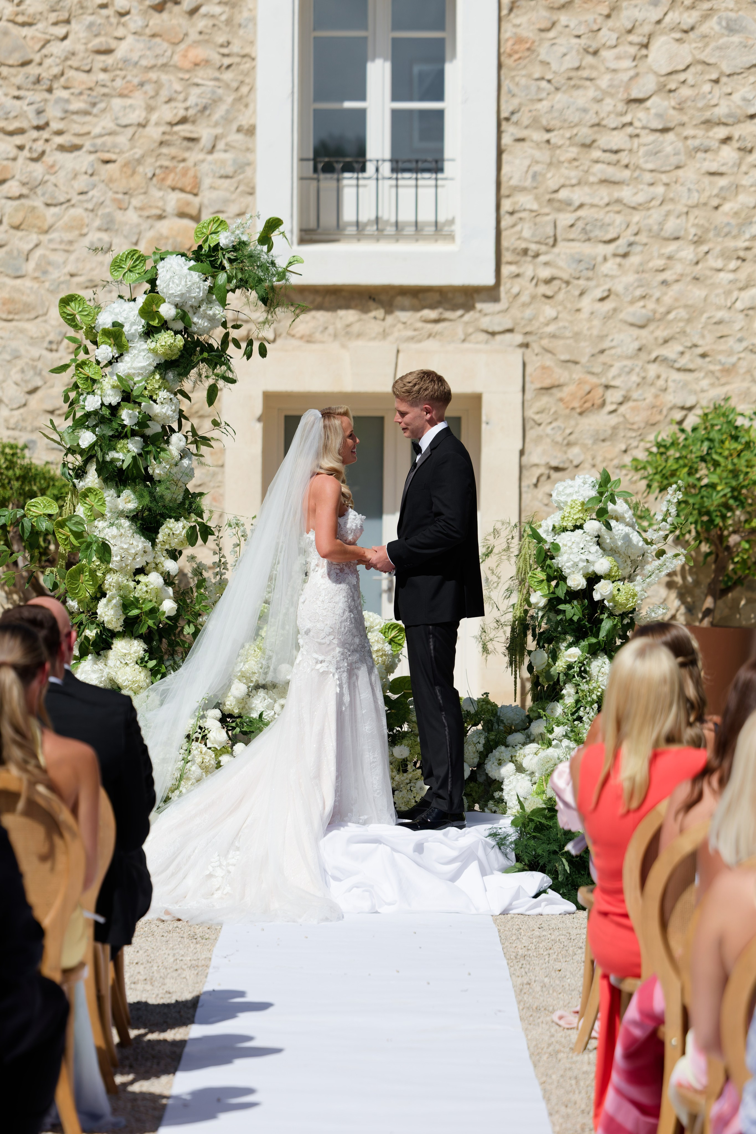 Wedding at Château L’Hospitalet in Narbonne, France. Destination Wedding Photographer — Nikita Burtsev
