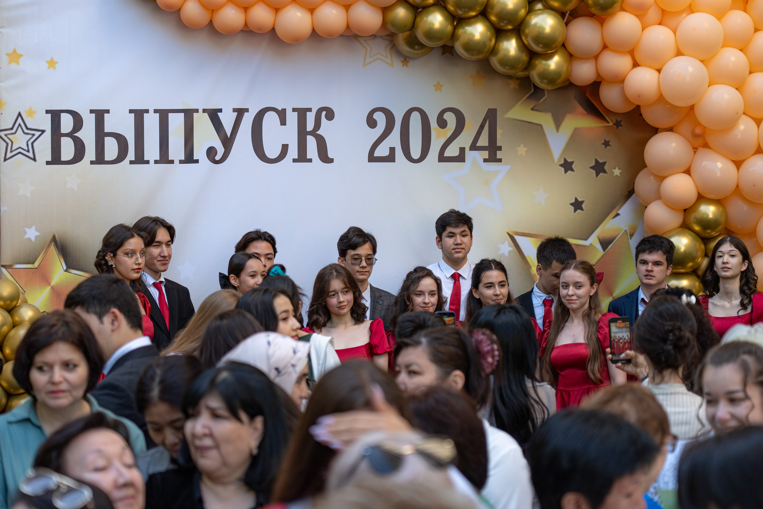 «Последний звонок» в школах Ташкента. Георгий Намазов | Фотограф в Ташкенте