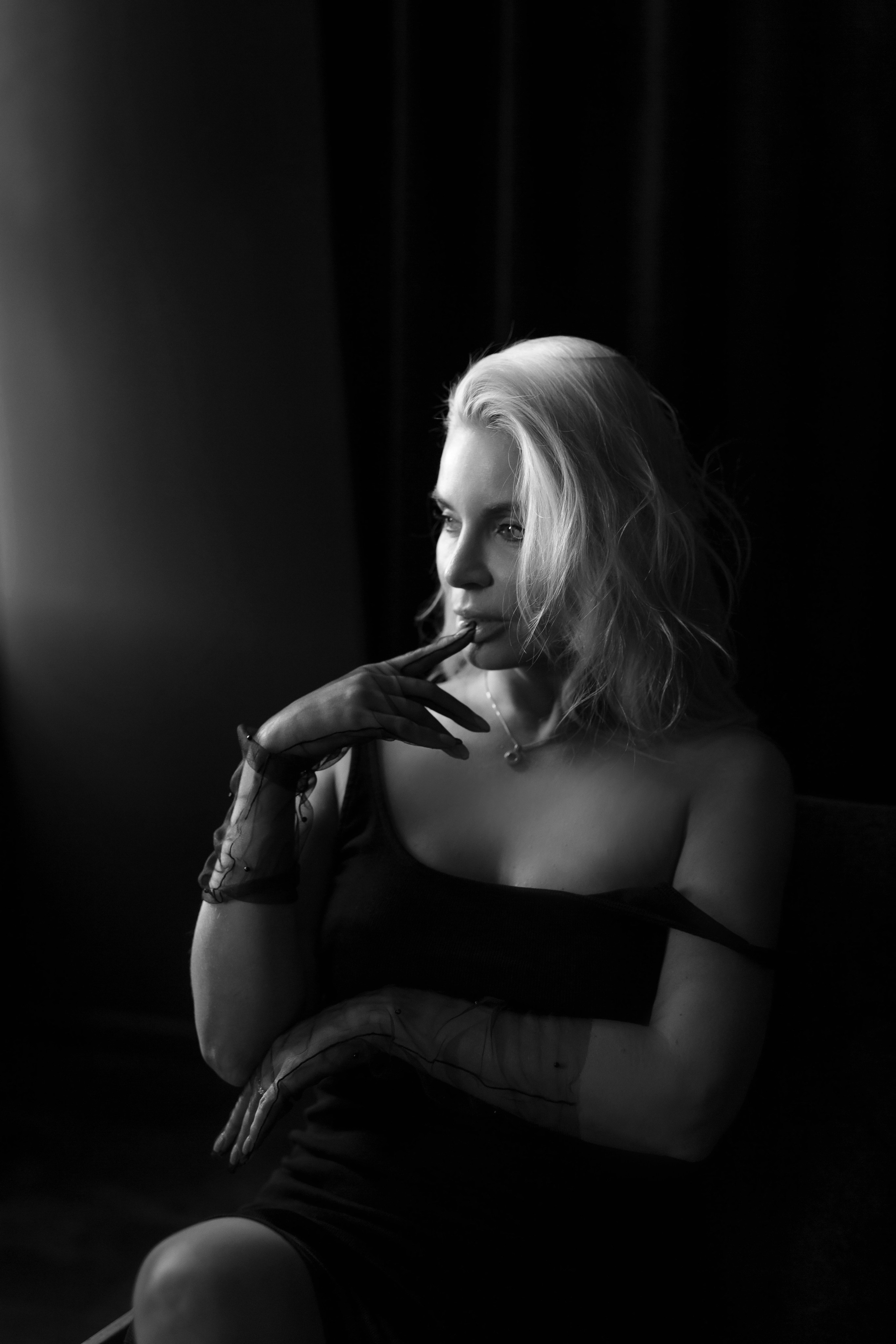 Swetlana. Sensualna w studio. Fotograf w Krakowie i Europie