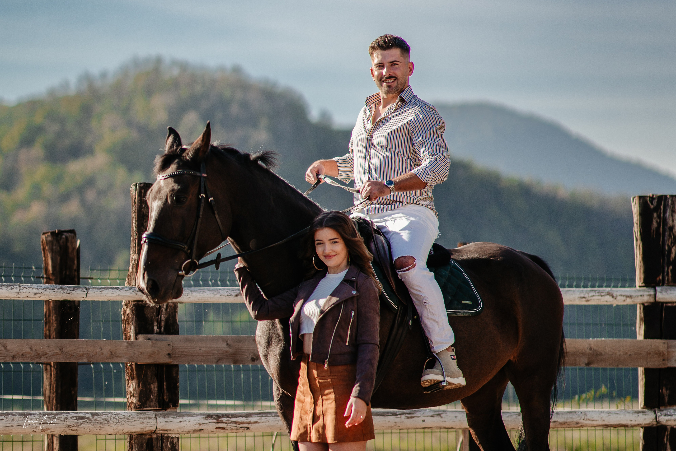 Save The Date – Emoție și anticipare. Fotograf de nuntă, corporate, botezuri, majorate și aniversări Roman, Lucaci Cornel