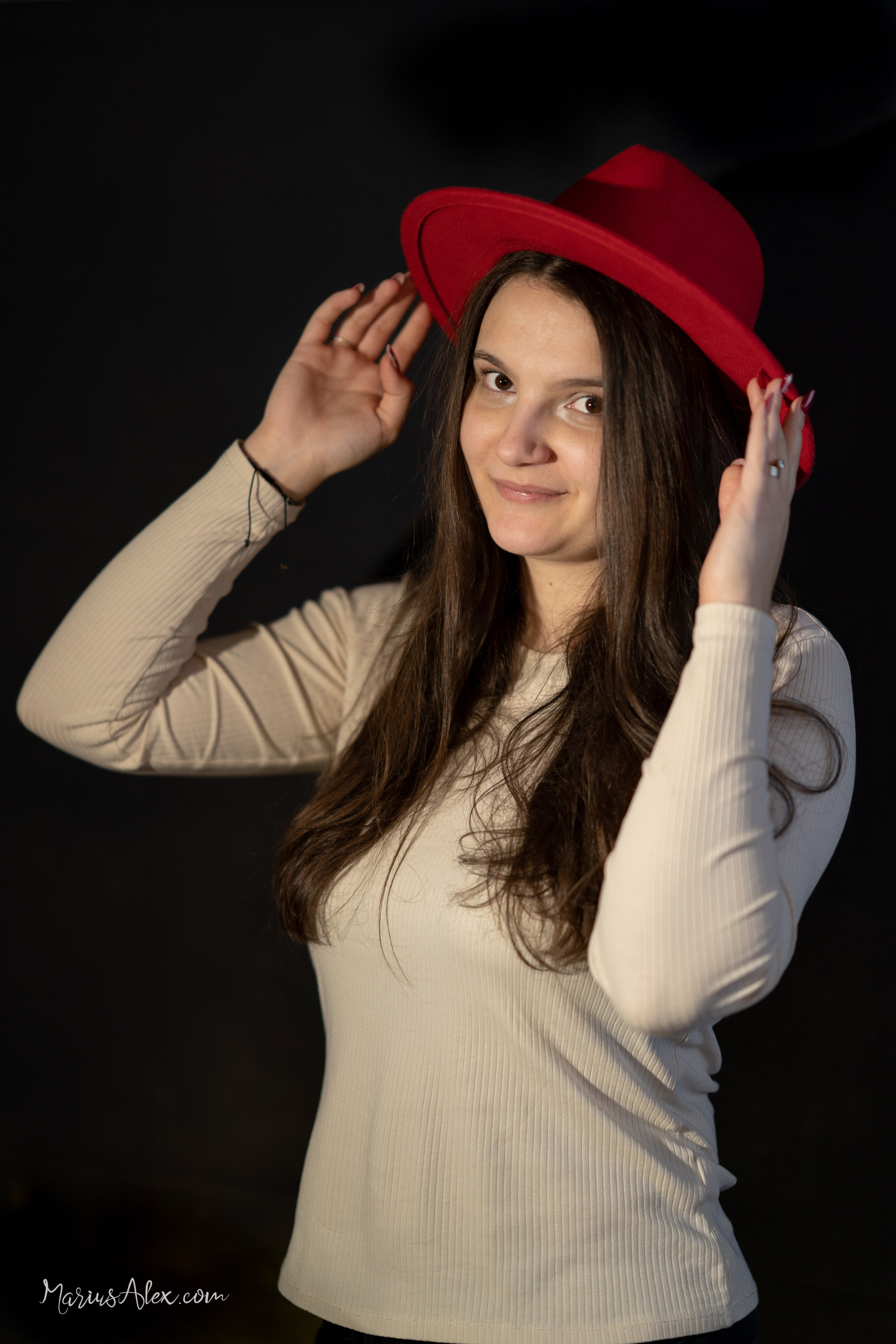 Individual Studio. Marius Alex fotograf de eveniment si portret din Suceava