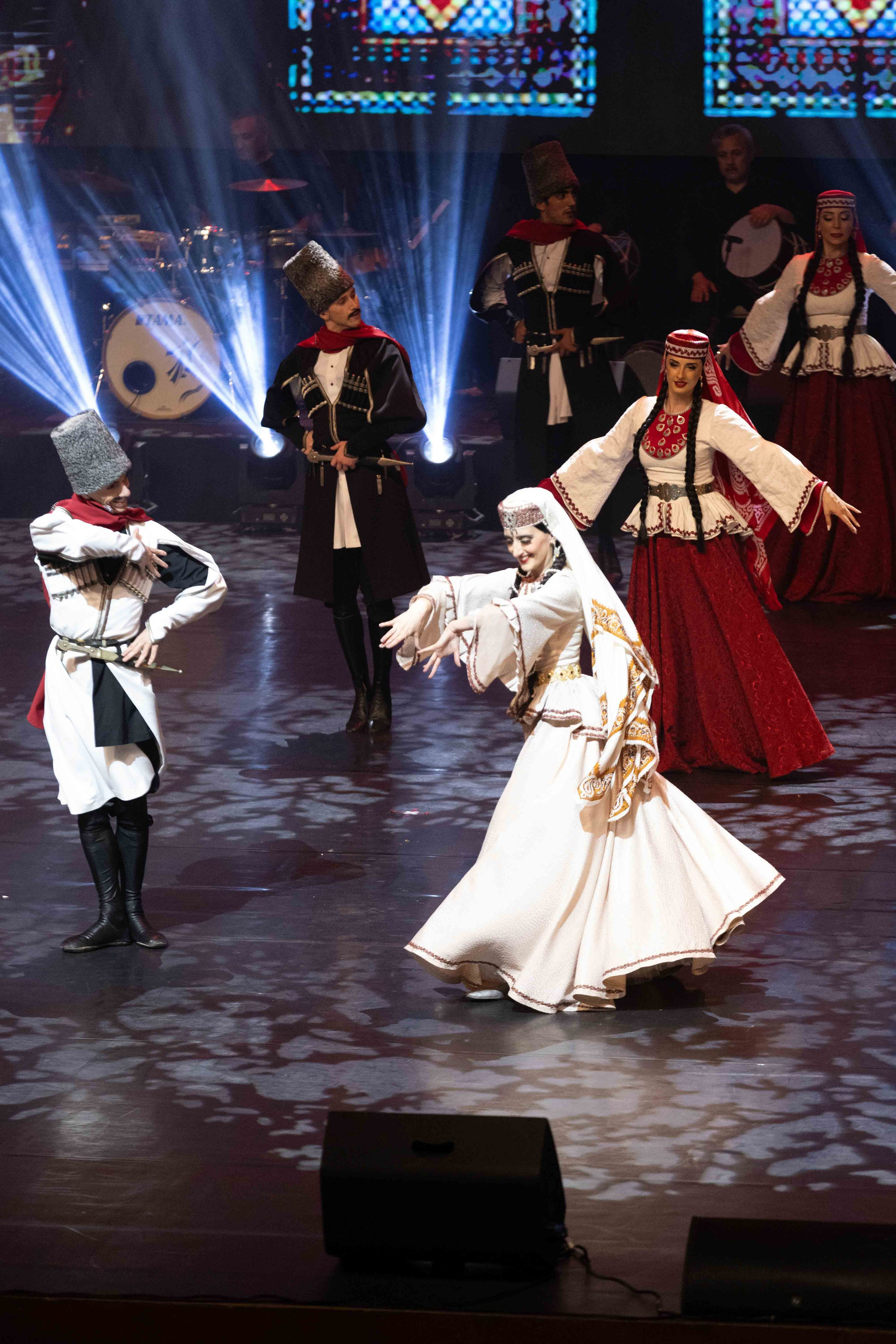 STATE DANCE ENSEMBLE. Wedding&Event photographer Ismail Rzayev in Baku