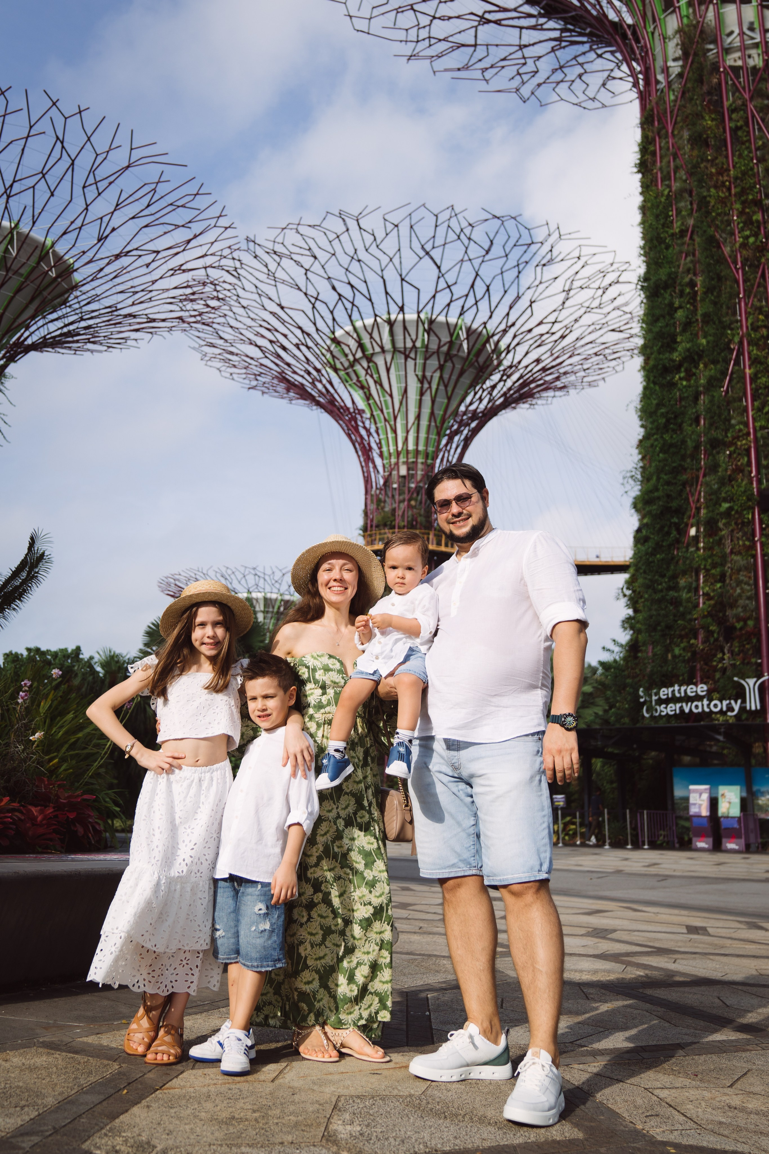 Family. Dasha in Singapore
