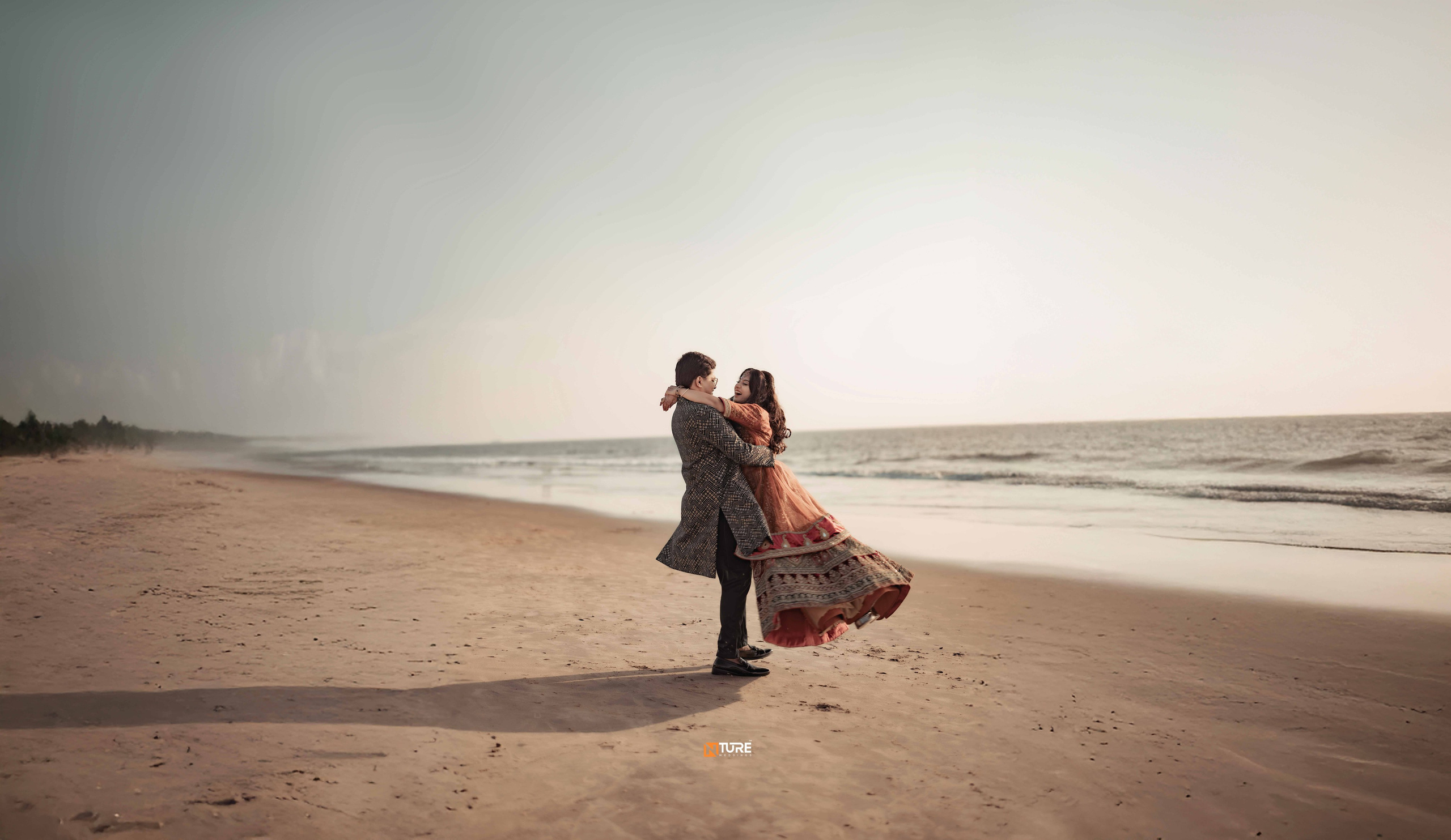 PHOTOS. NTURE WEDDING