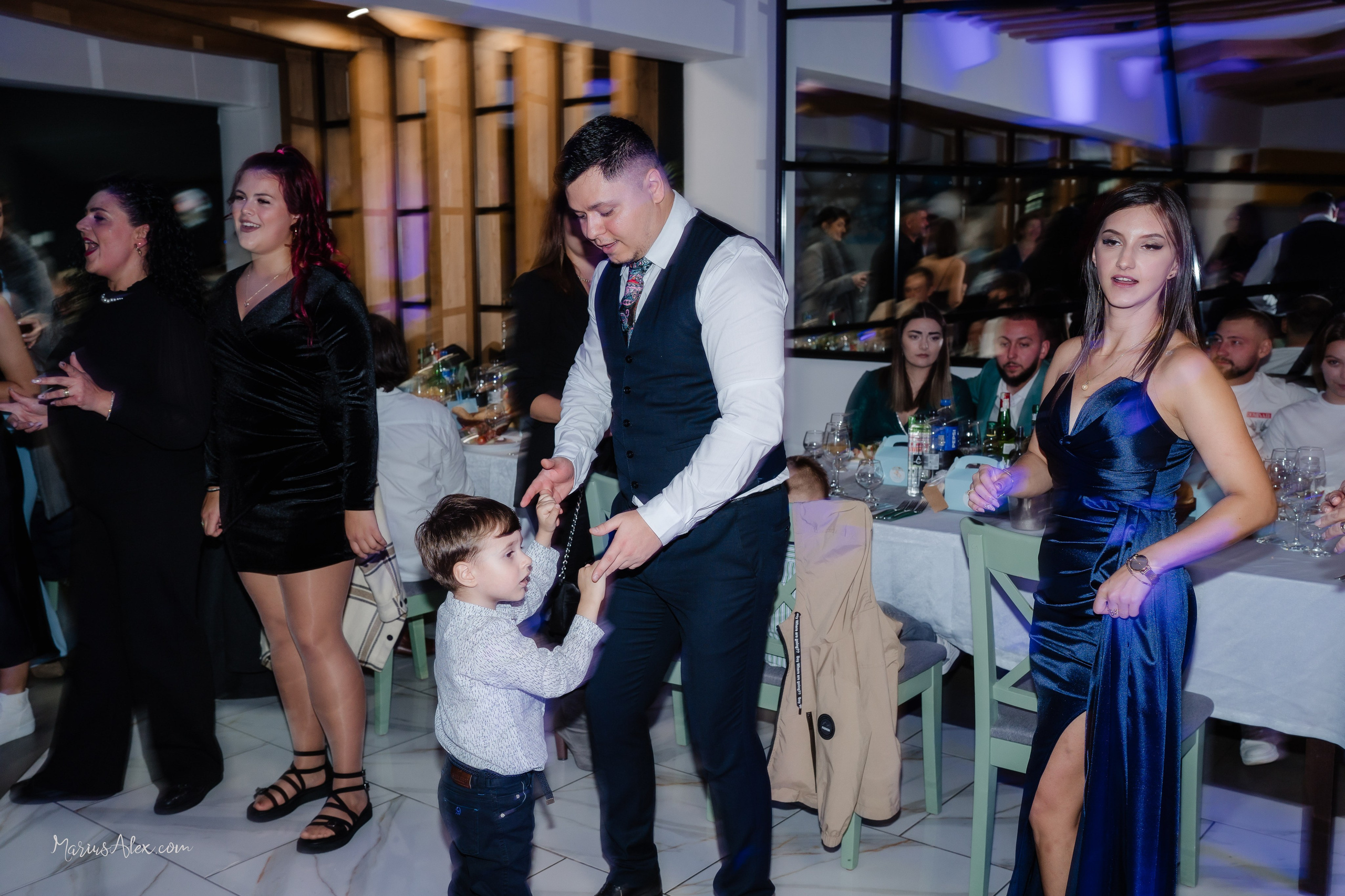 Micutul Mathias - Cel mai distractiv botez. Marius Alex fotograf de eveniment si portret din Suceava