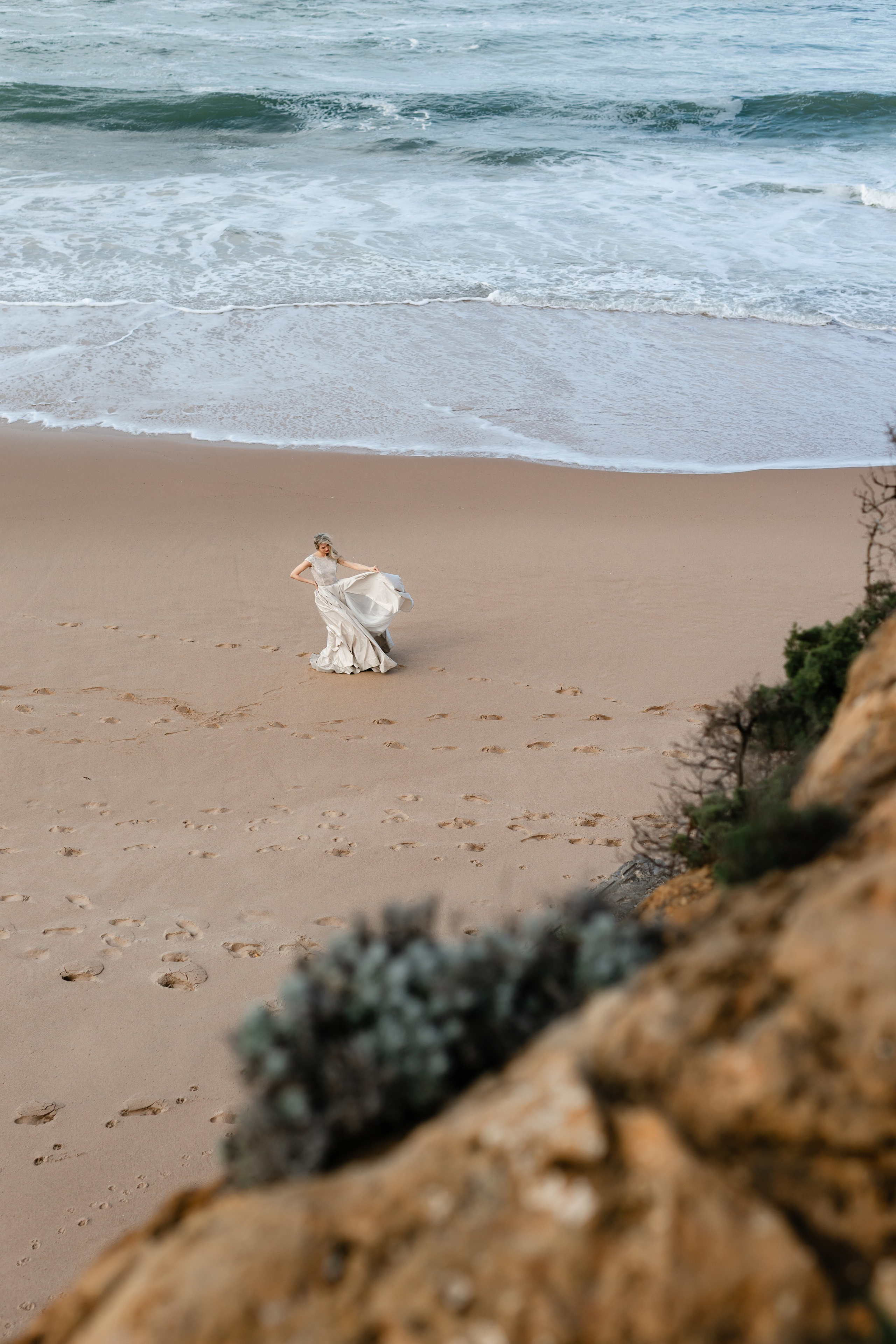 Vivien & Razvan. Main