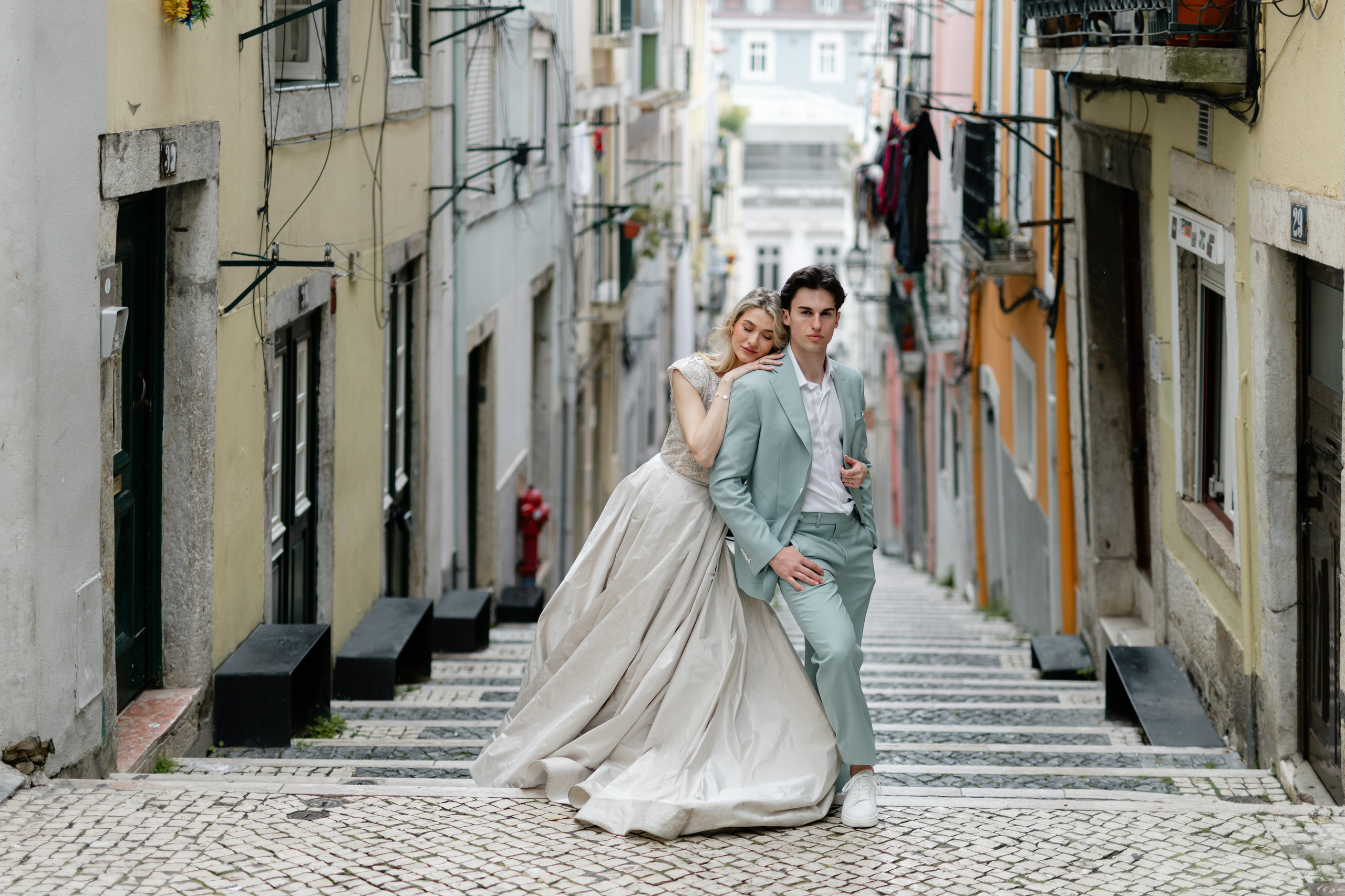 Vivien & Razvan. Main