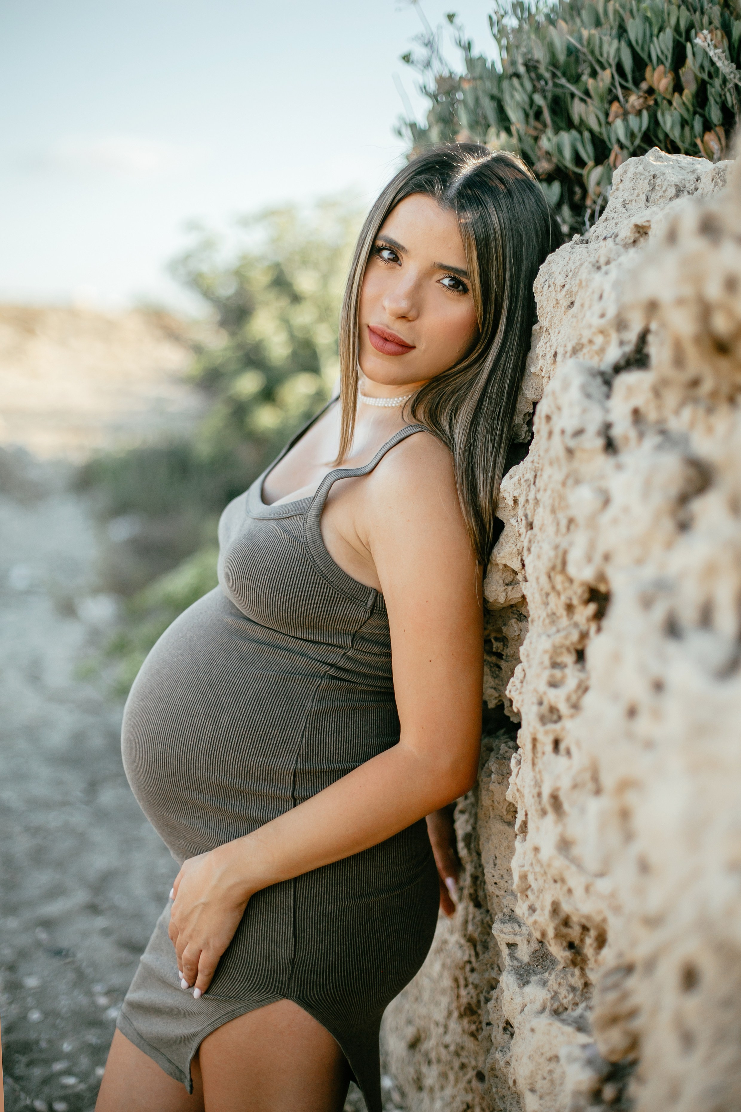 Yael & Gal Nahsholim beach. Family photographer in Israel