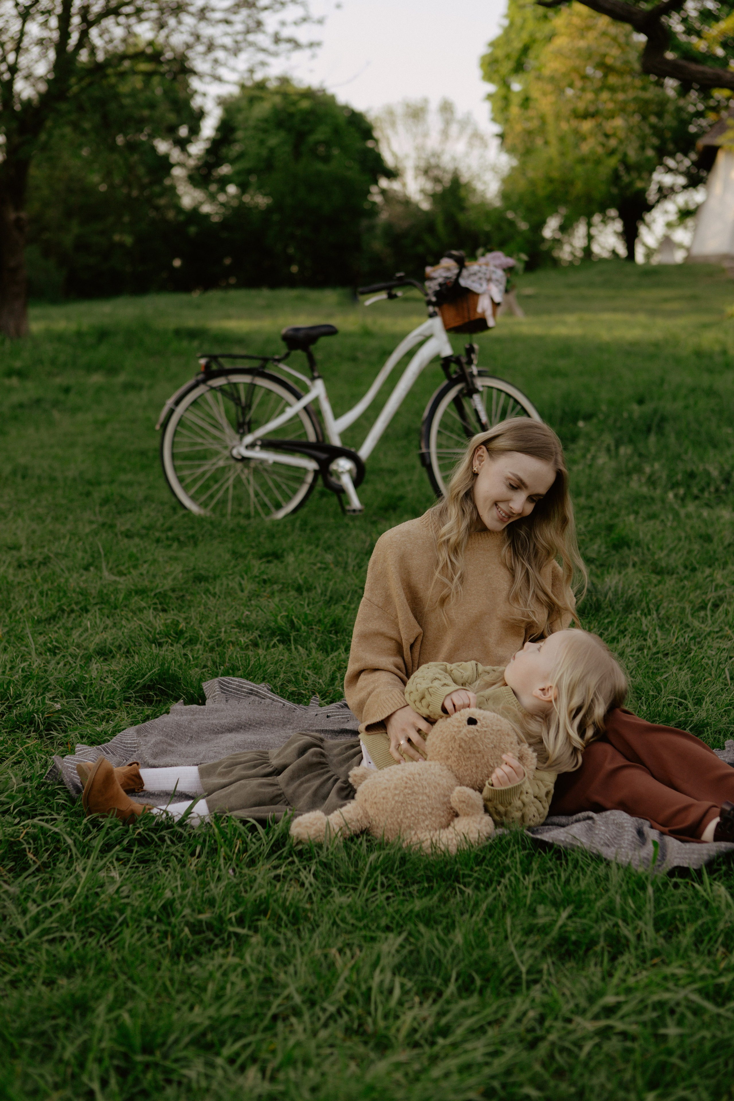 Аделина, Андрей и Эмилия. Фотограф в Кракове Надежда Харитоненко