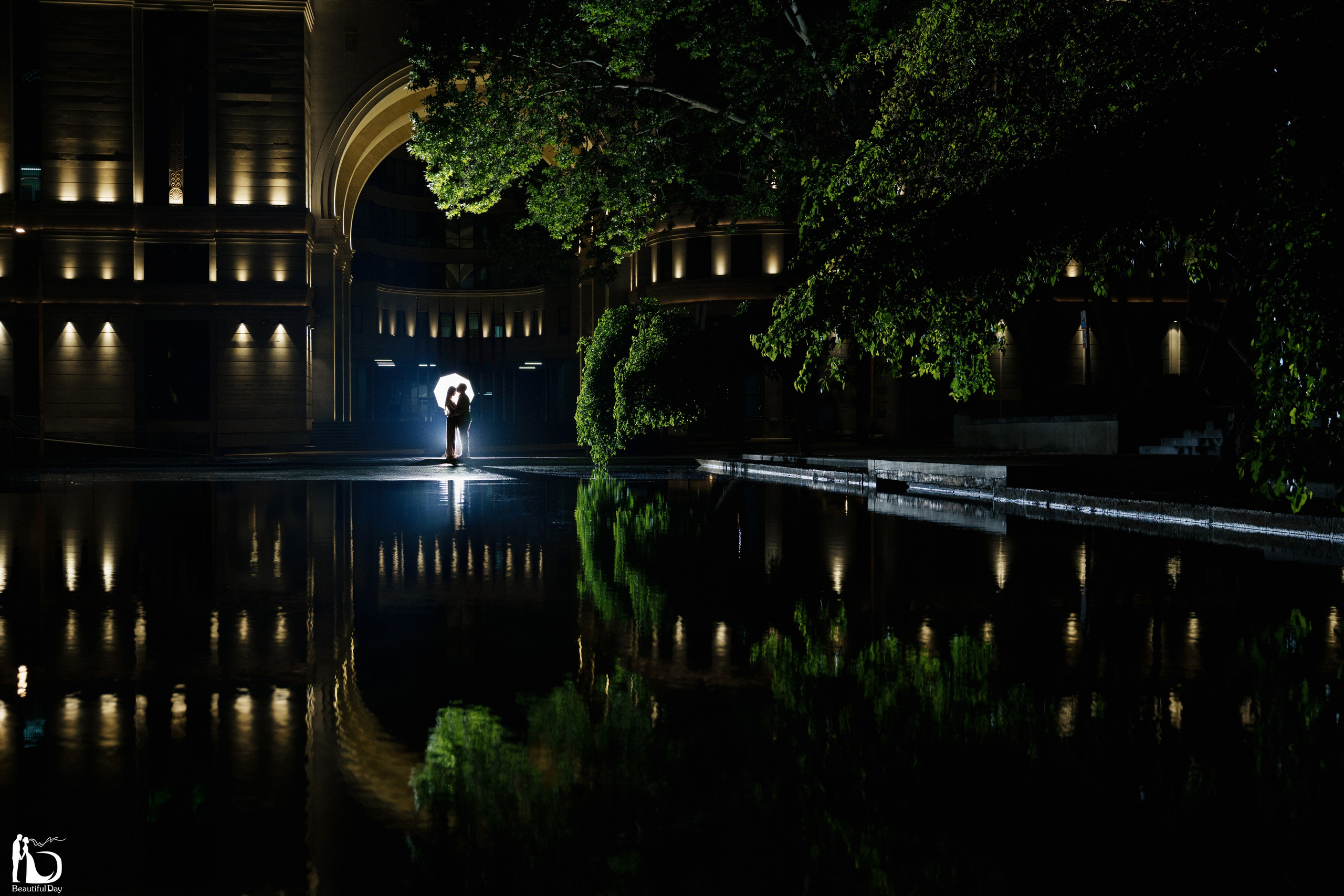 SHOOT NIGHT CITY. Weeding photographer Martun