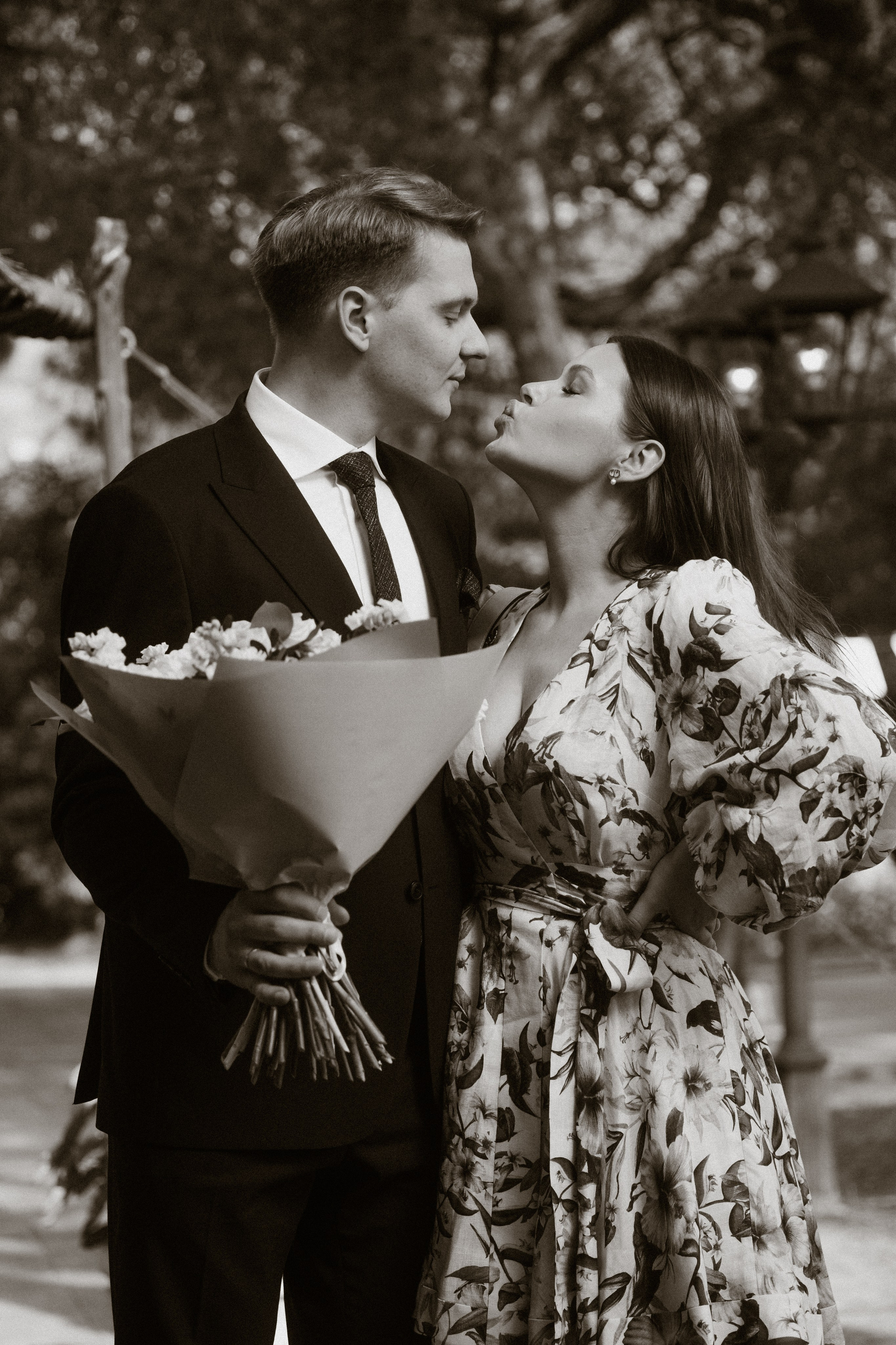 Mari & Tom. Paola wedding photographer / videographer in Barcelona