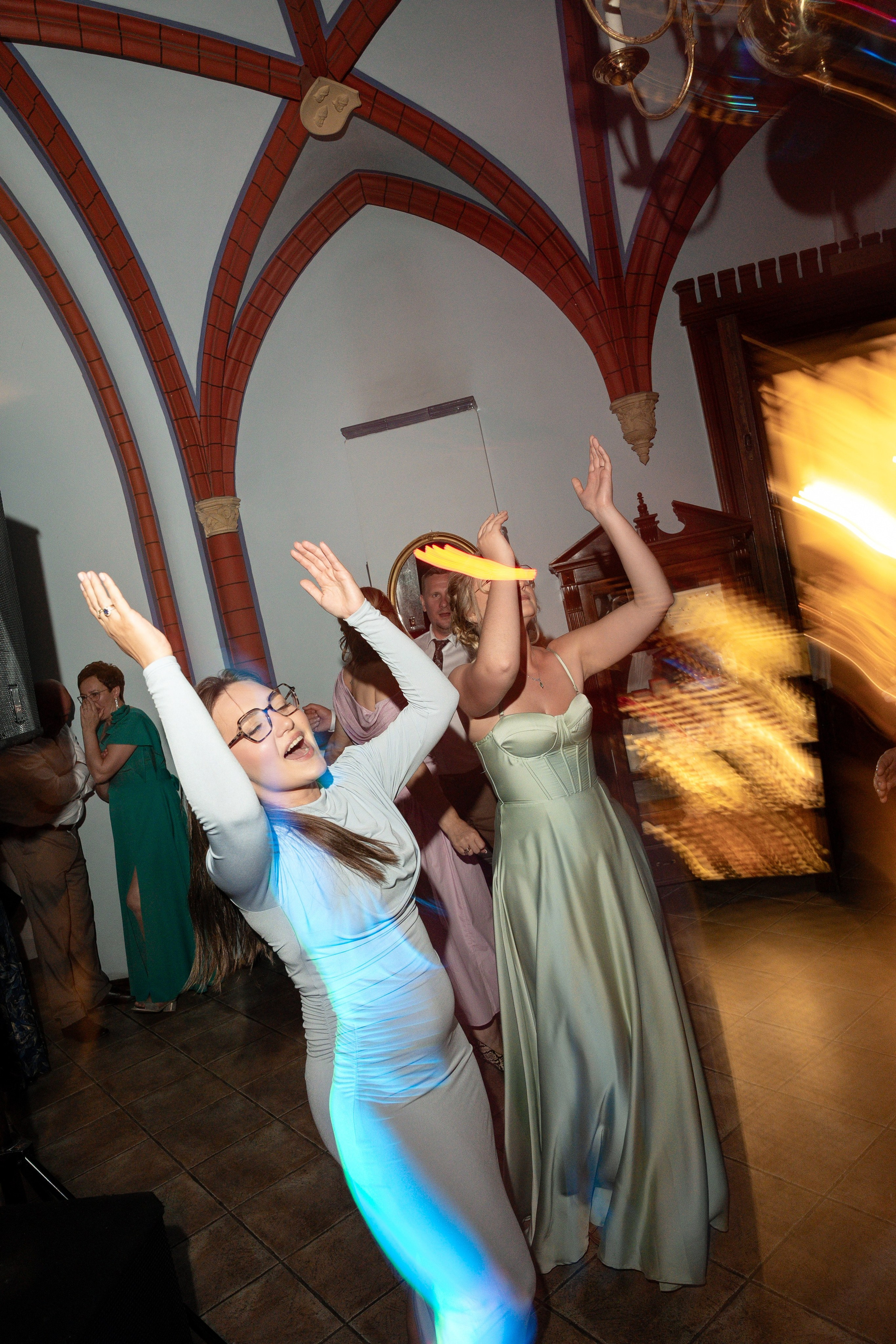 E&N: Zamek w Rzucewie. SL Wedding Photo — Editorial, Elegant & Timeless Wedding Photography in Poland and Across Europe