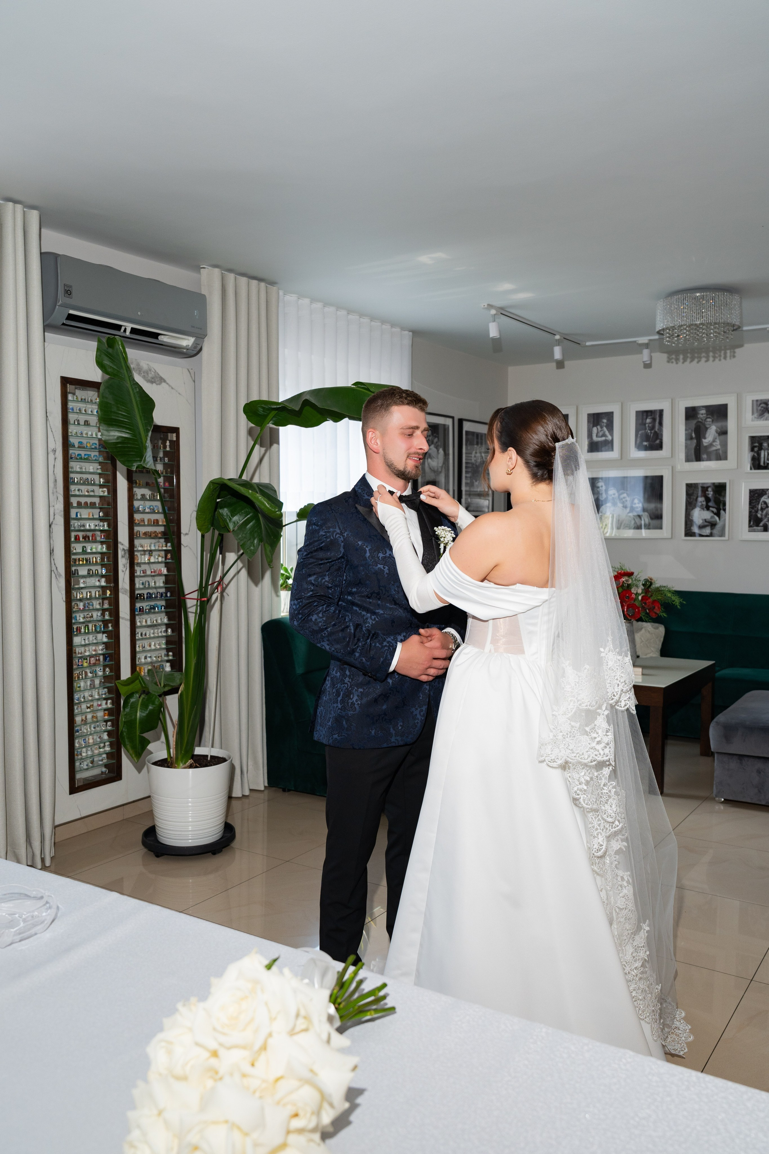E&N: Zamek w Rzucewie. SL Wedding Photo — Editorial, Elegant & Timeless Wedding Photography in Poland and Across Europe