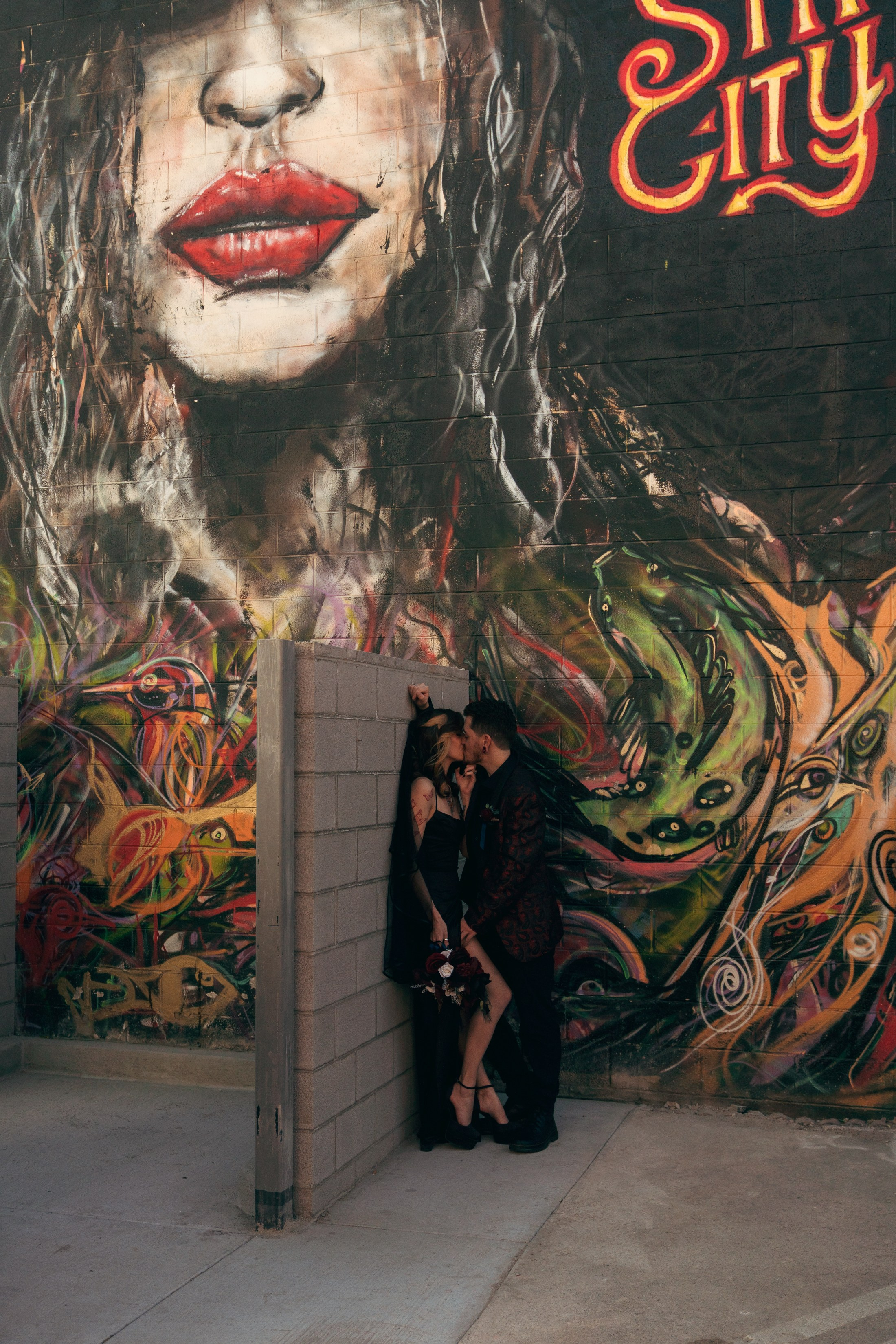 Jordan&Jarret. Wedding & elopement photographer Viktoriya Kravtsov. Las Vegas