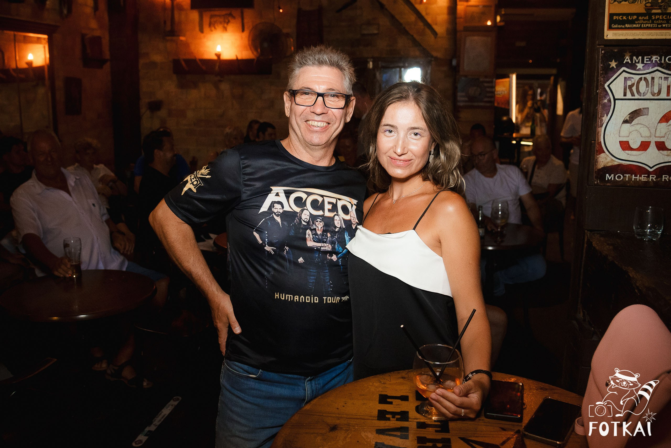 El Paso Rock Bar Torrevieja: Reportaje fotográfico 01.08.25 | FOTKAI