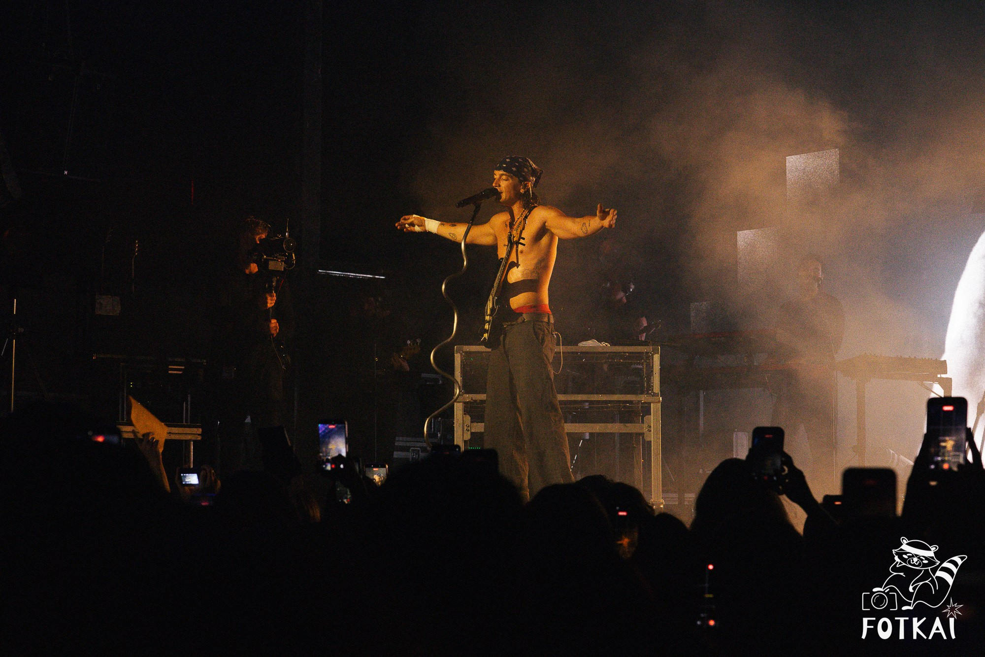 LANY — Concert Photos at Sala Razzmatazz, Barcelona, Spain 2026 | FOTKAI