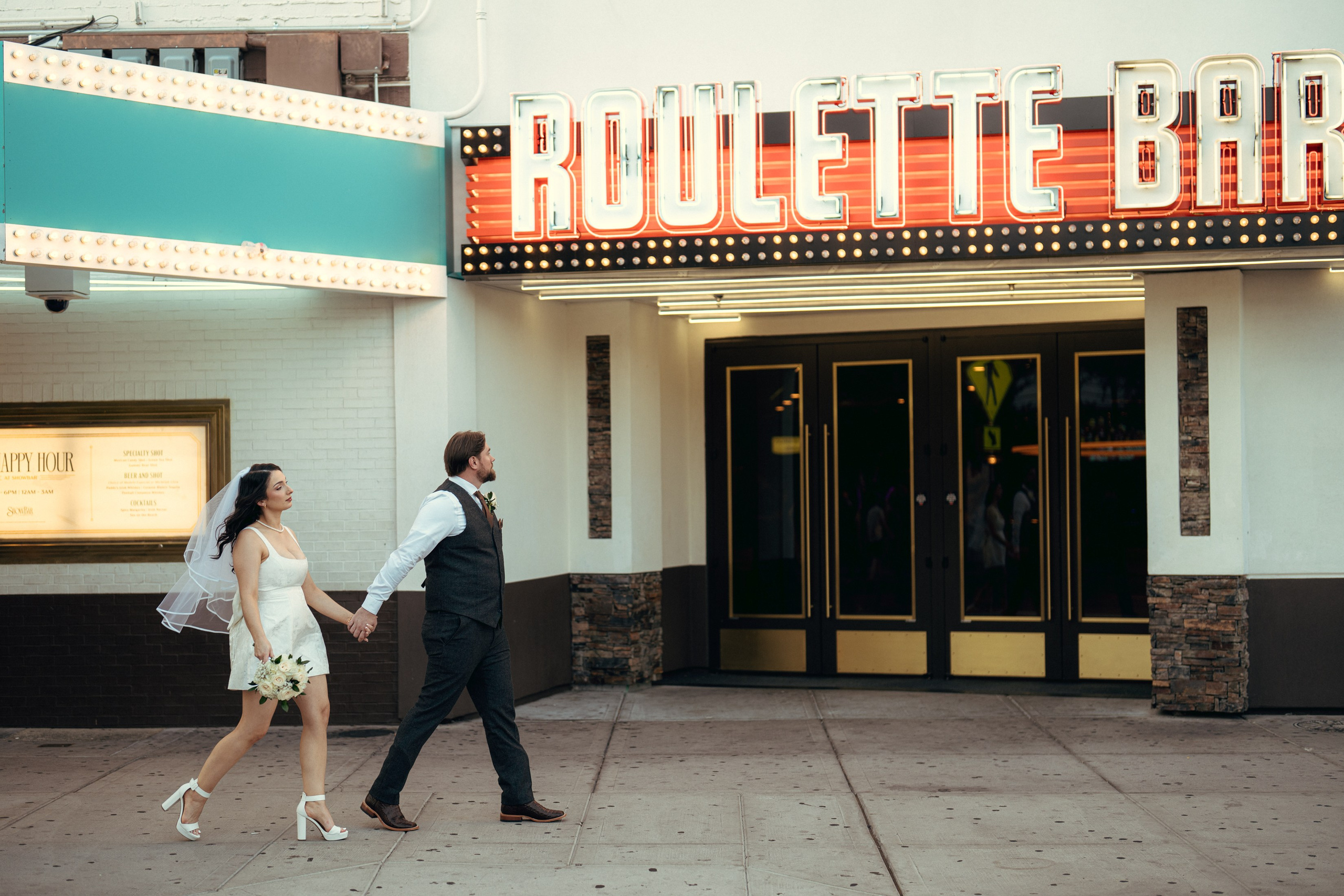 Maggie&Nathan. Wedding & elopement photographer Viktoriya Kravtsov. Las Vegas