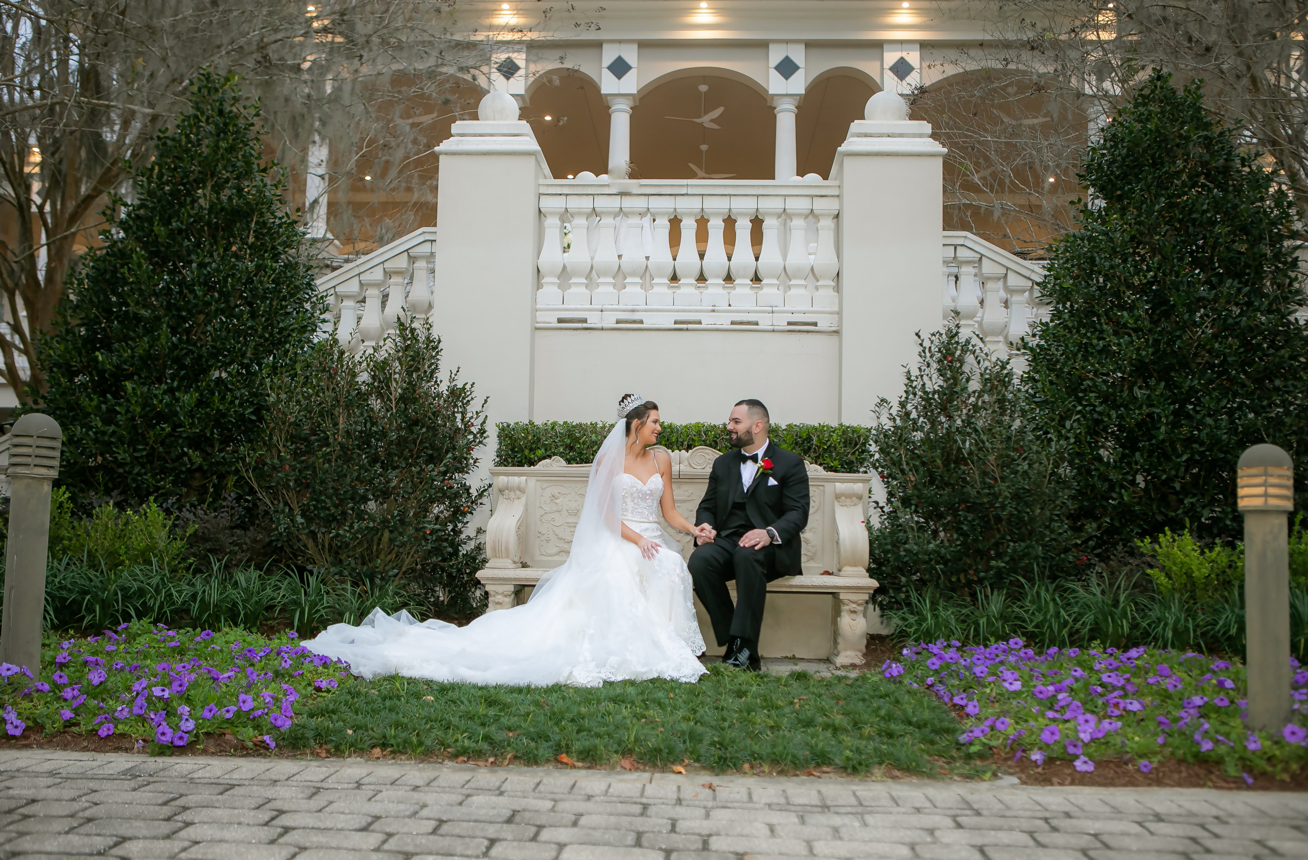 Elegant wedding in Golden Ocala, creating candid photography. Lana Photography — Wedding & Family Photographer in Florida & Beyond