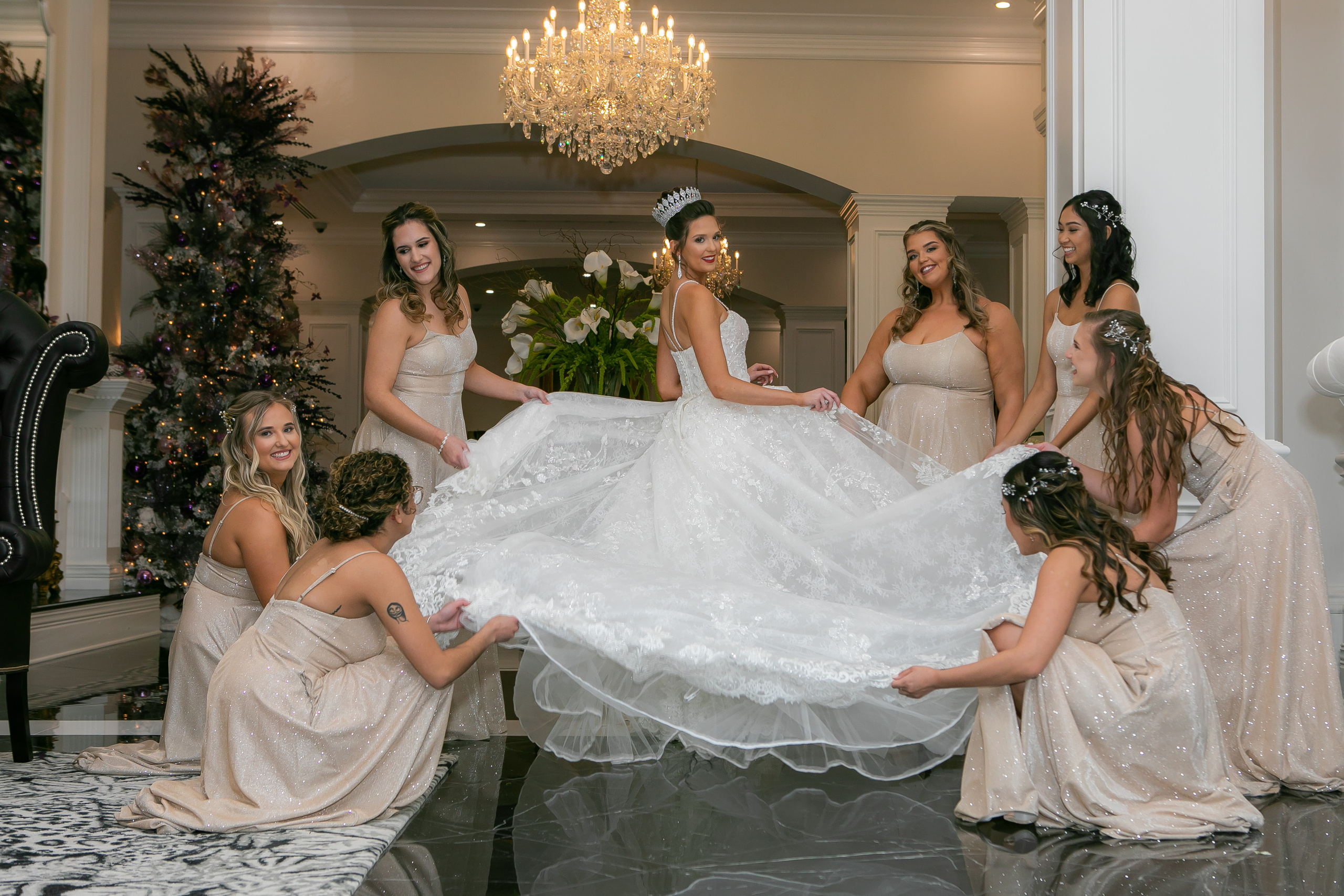 Elegant wedding in Golden Ocala, creating candid photography. Lana Photography — Wedding & Family Photographer in Florida & Beyond