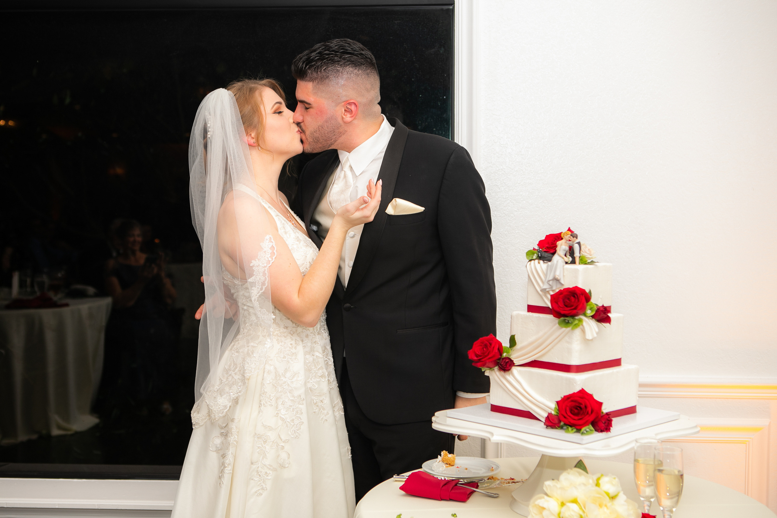 Wedding in the Royal St. Cloud Golf Links genuine moments. Lana Photography — Wedding & Family Photographer in Florida & Beyond