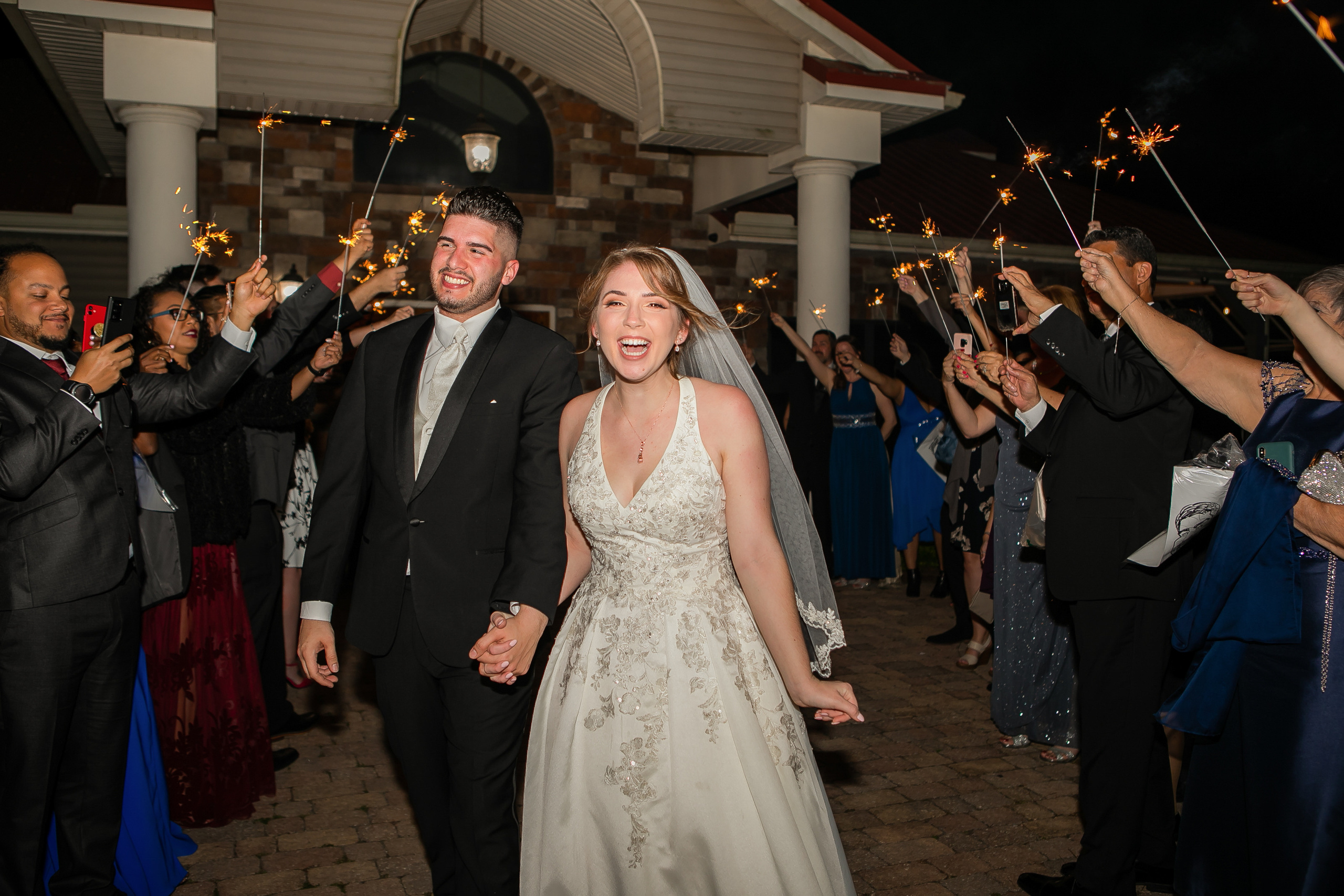 Wedding in the Royal St. Cloud Golf Links genuine moments. Lana Photography — Wedding & Family Photographer in Florida & Beyond