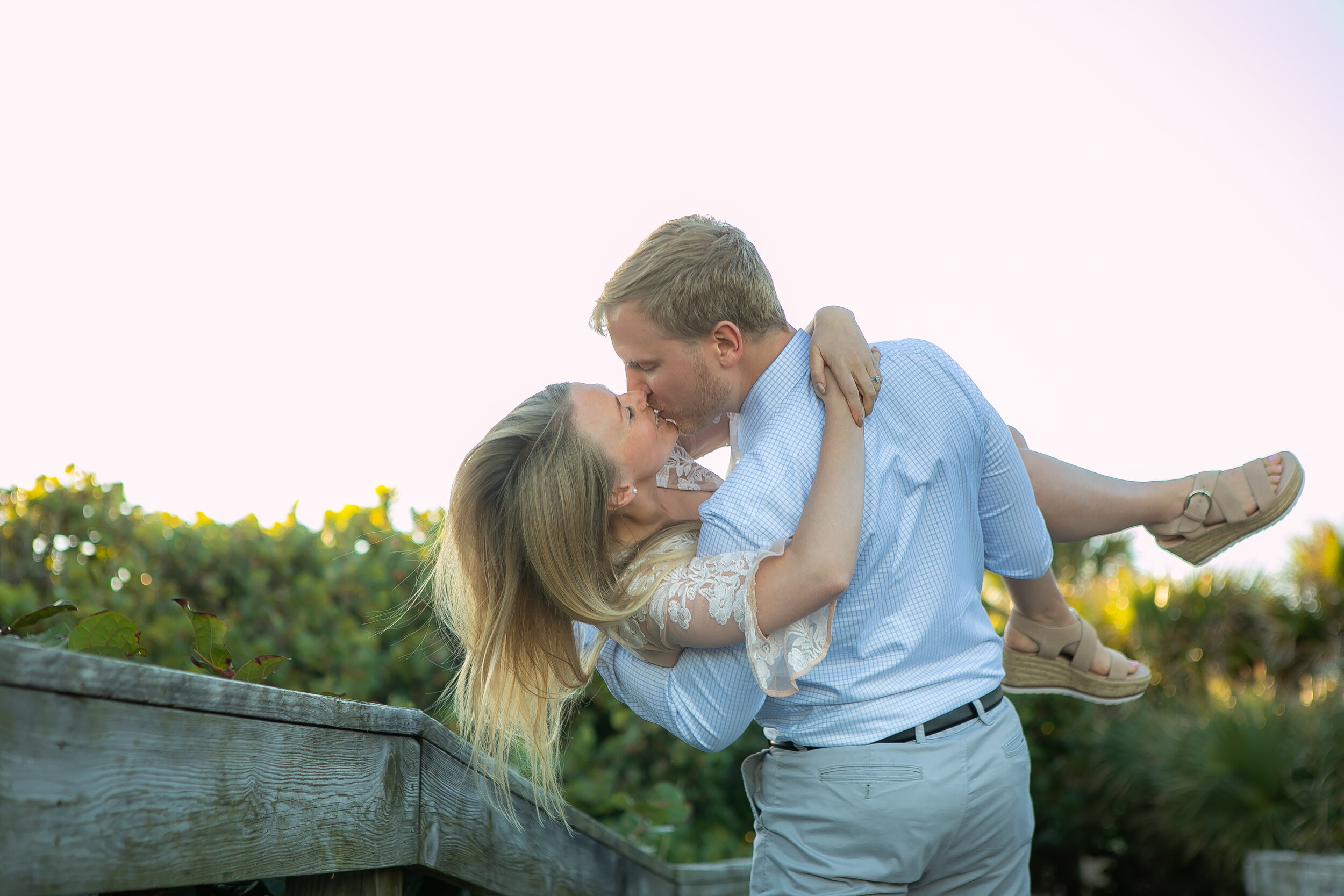 Engagement photography. Lana Photography — Wedding & Family Photographer in Florida & Beyond