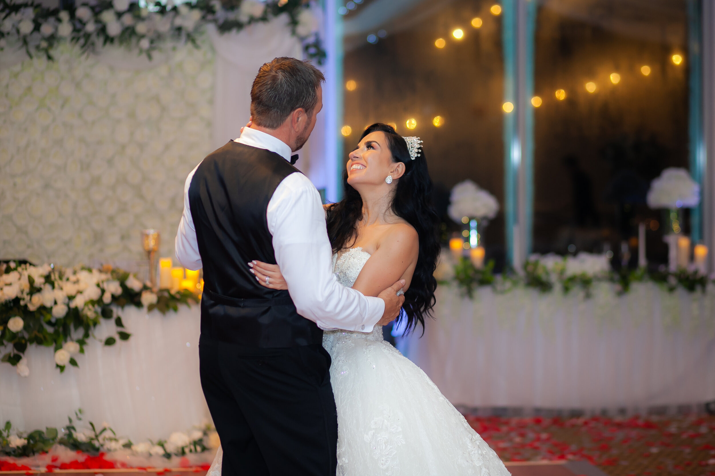 Wedding Reception photography funny wedding photos. Lana Photography — Wedding & Family Photographer in Florida & Beyond