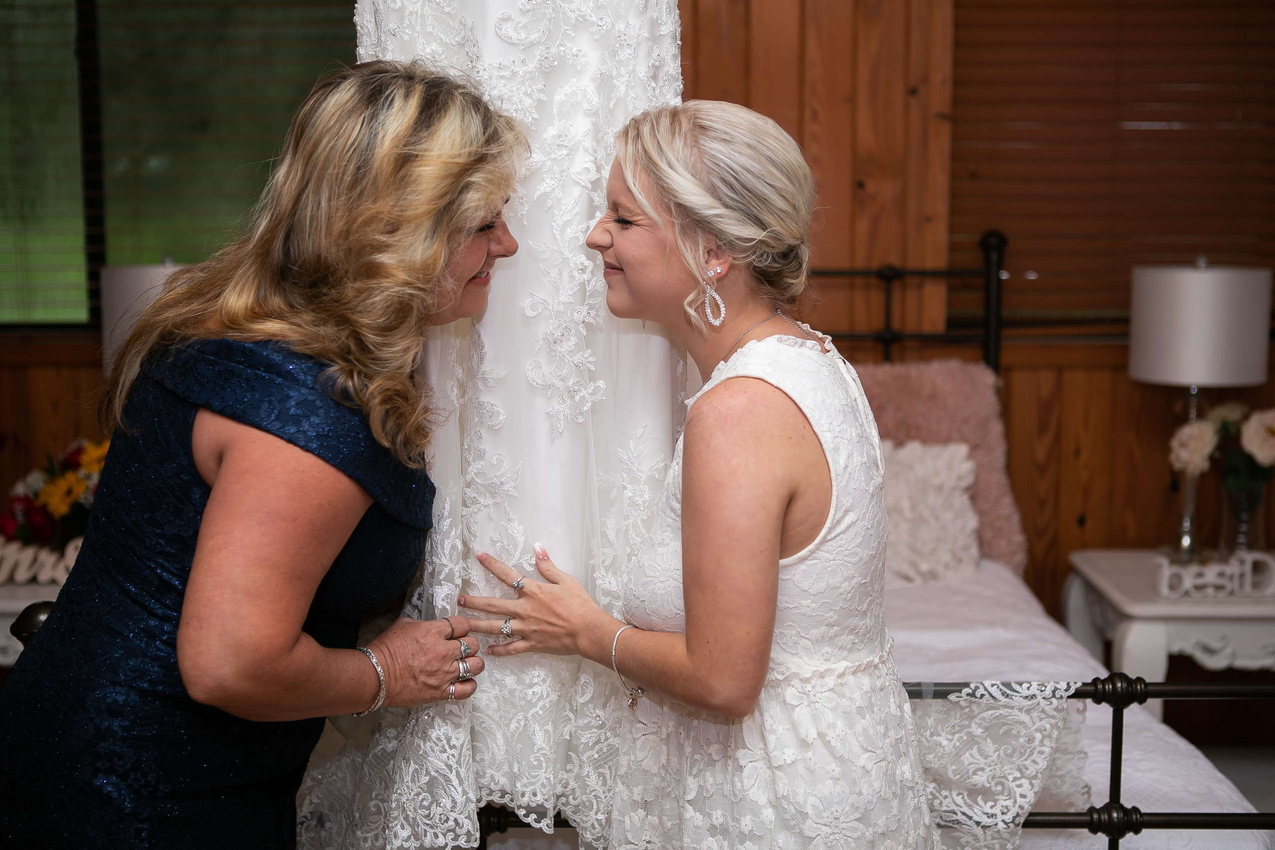 Bride’s Morning Photography | Elegant Start to Your Day. Lana Photography — Wedding & Family Photographer in Florida & Beyond