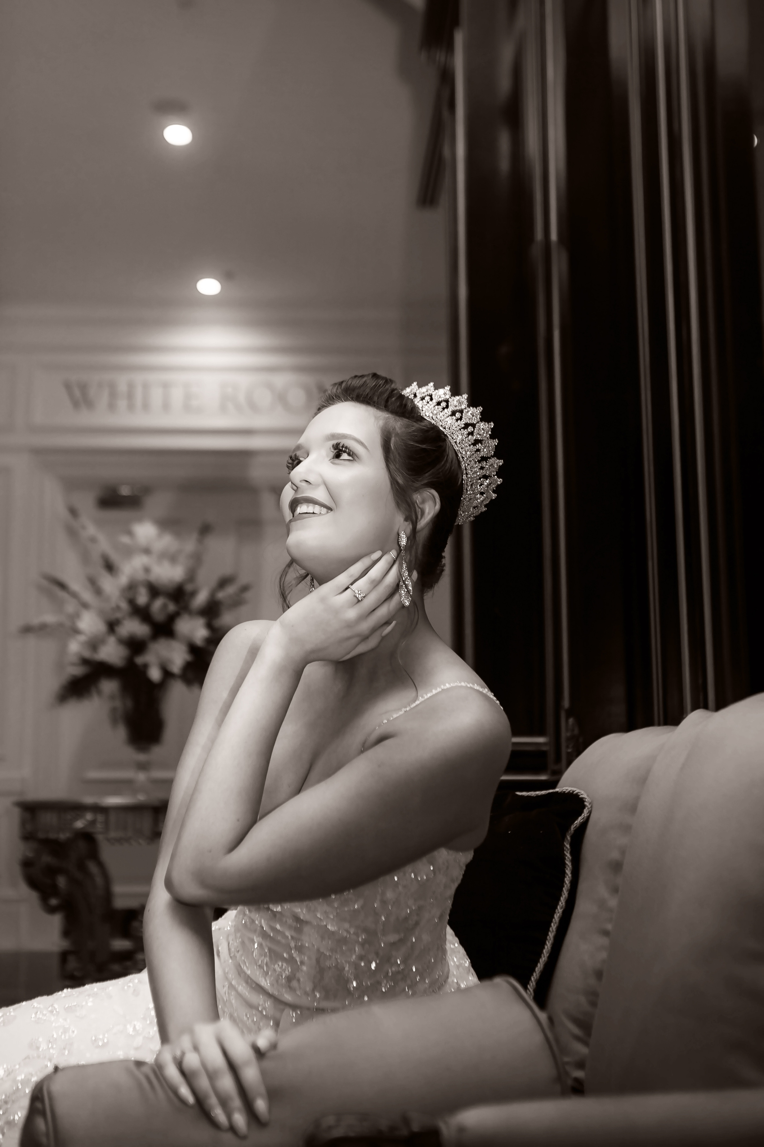 Elegant wedding in Golden Ocala, creating candid photography. Lana Photography — Wedding & Family Photographer in Florida & Beyond