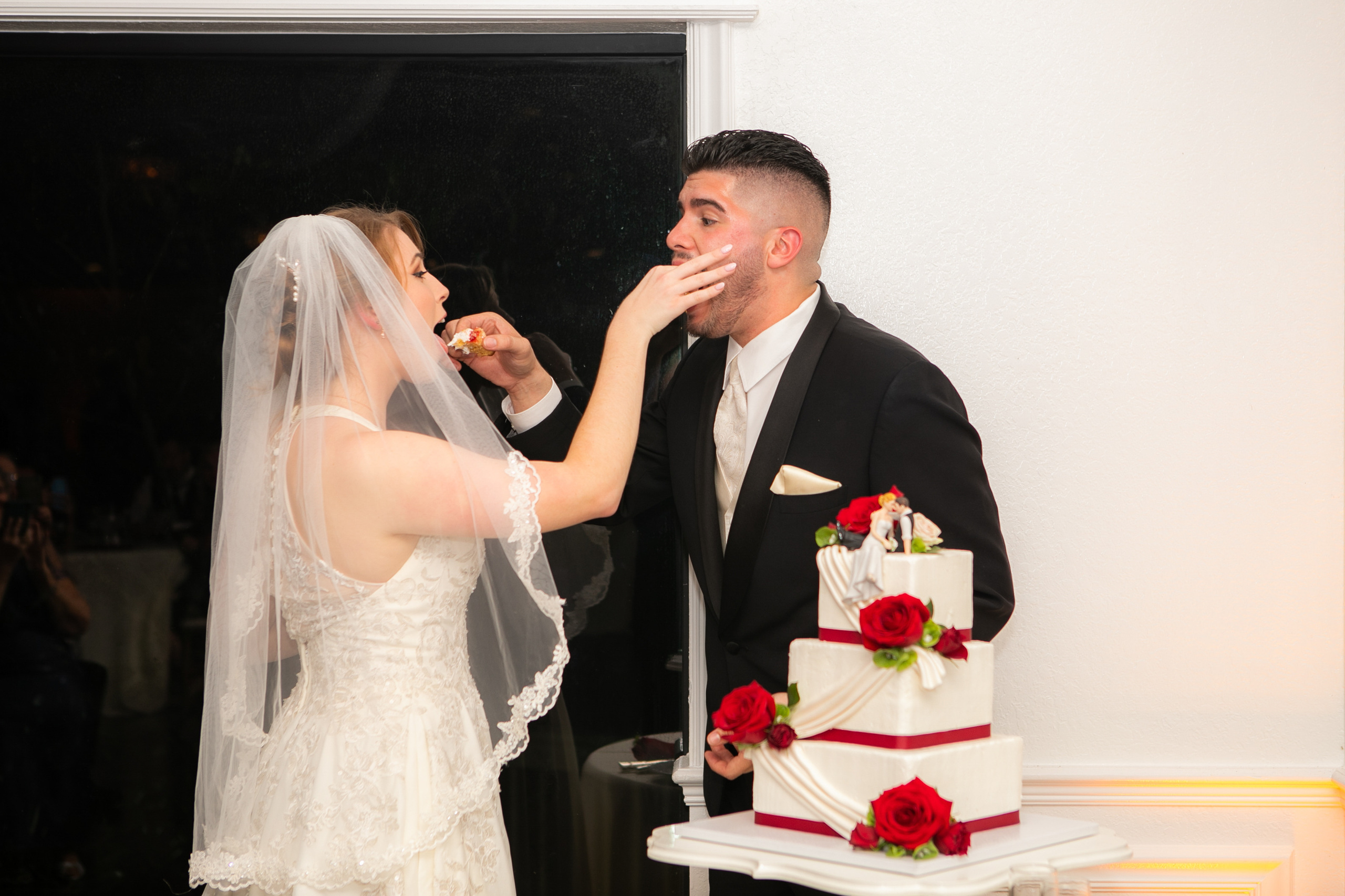 Wedding in the Royal St. Cloud Golf Links genuine moments. Lana Photography — Wedding & Family Photographer in Florida & Beyond