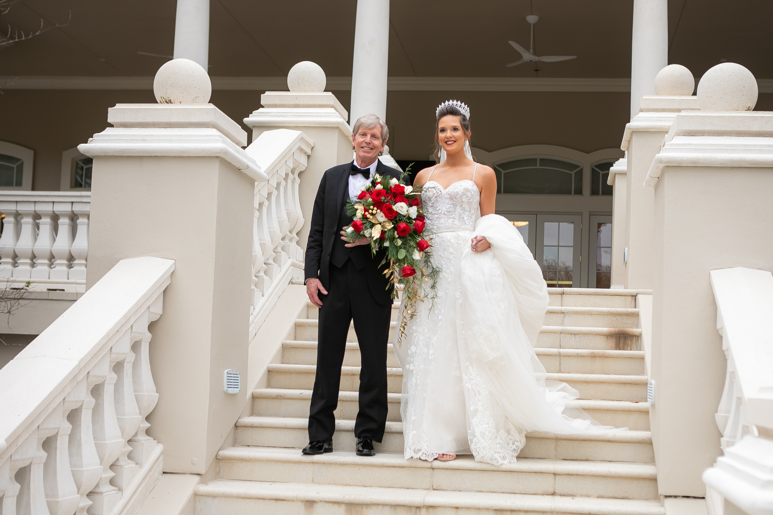 Elegant wedding in Golden Ocala, creating candid photography. Lana Photography — Wedding & Family Photographer in Florida & Beyond