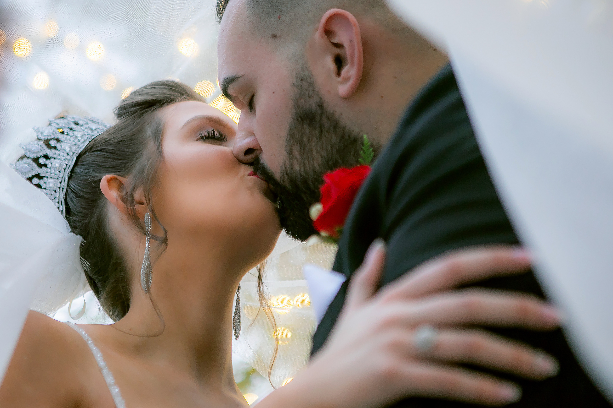 Elegant wedding in Golden Ocala, creating candid photography. Lana Photography — Wedding & Family Photographer in Florida & Beyond