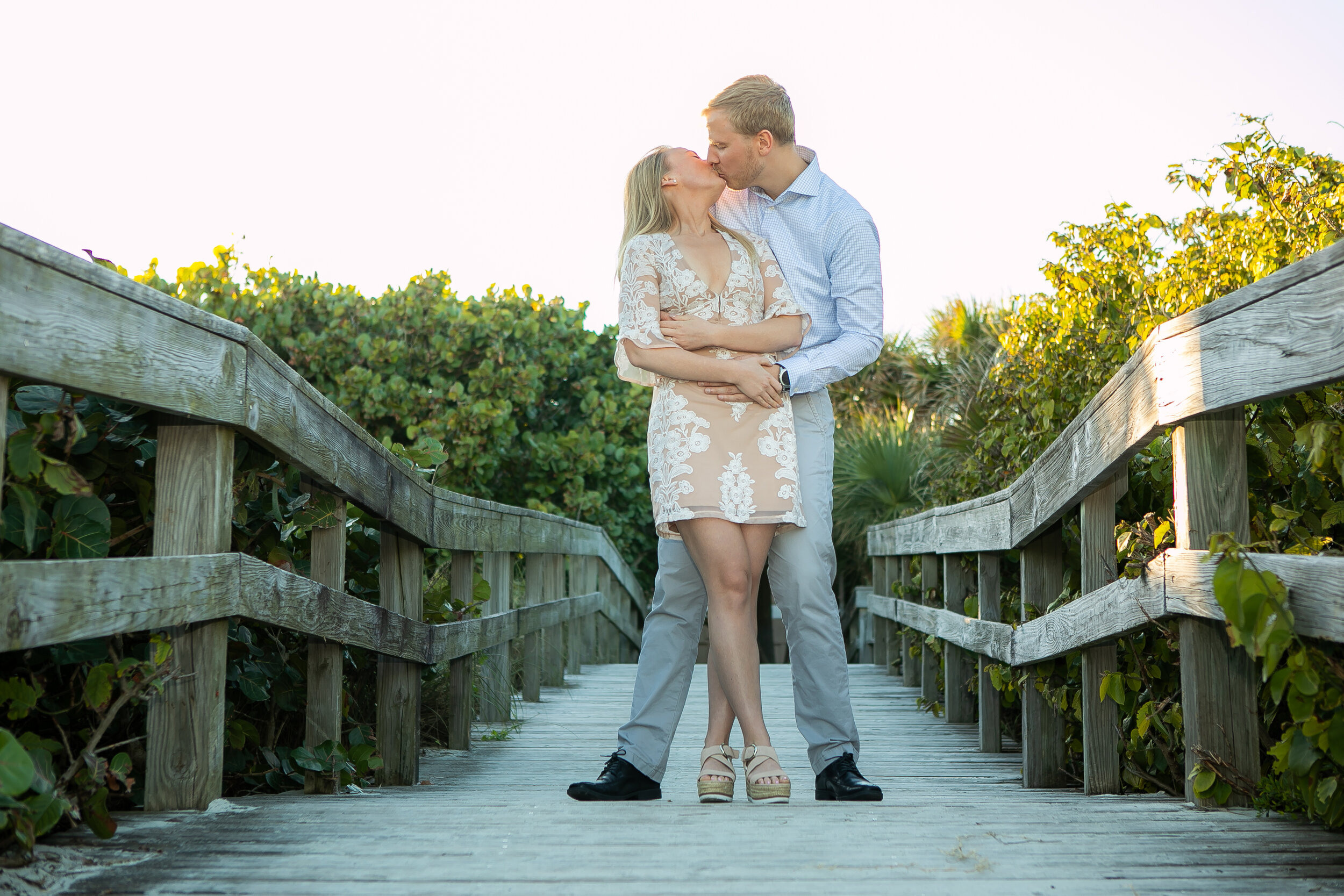Engagement photography. Lana Photography — Wedding & Family Photographer in Florida & Beyond