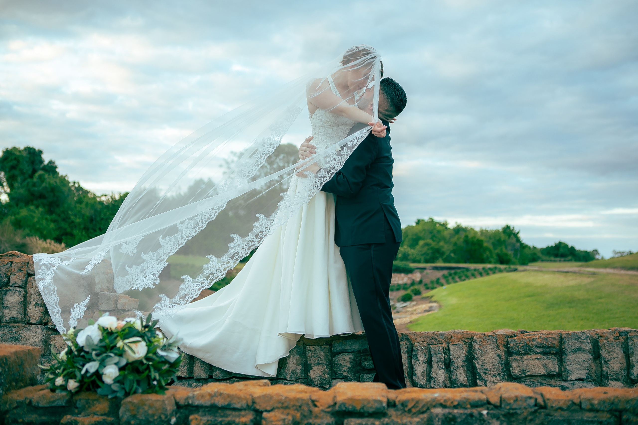 Wedding in the Royal St. Cloud Golf Links genuine moments. Lana Photography — Wedding & Family Photographer in Florida & Beyond