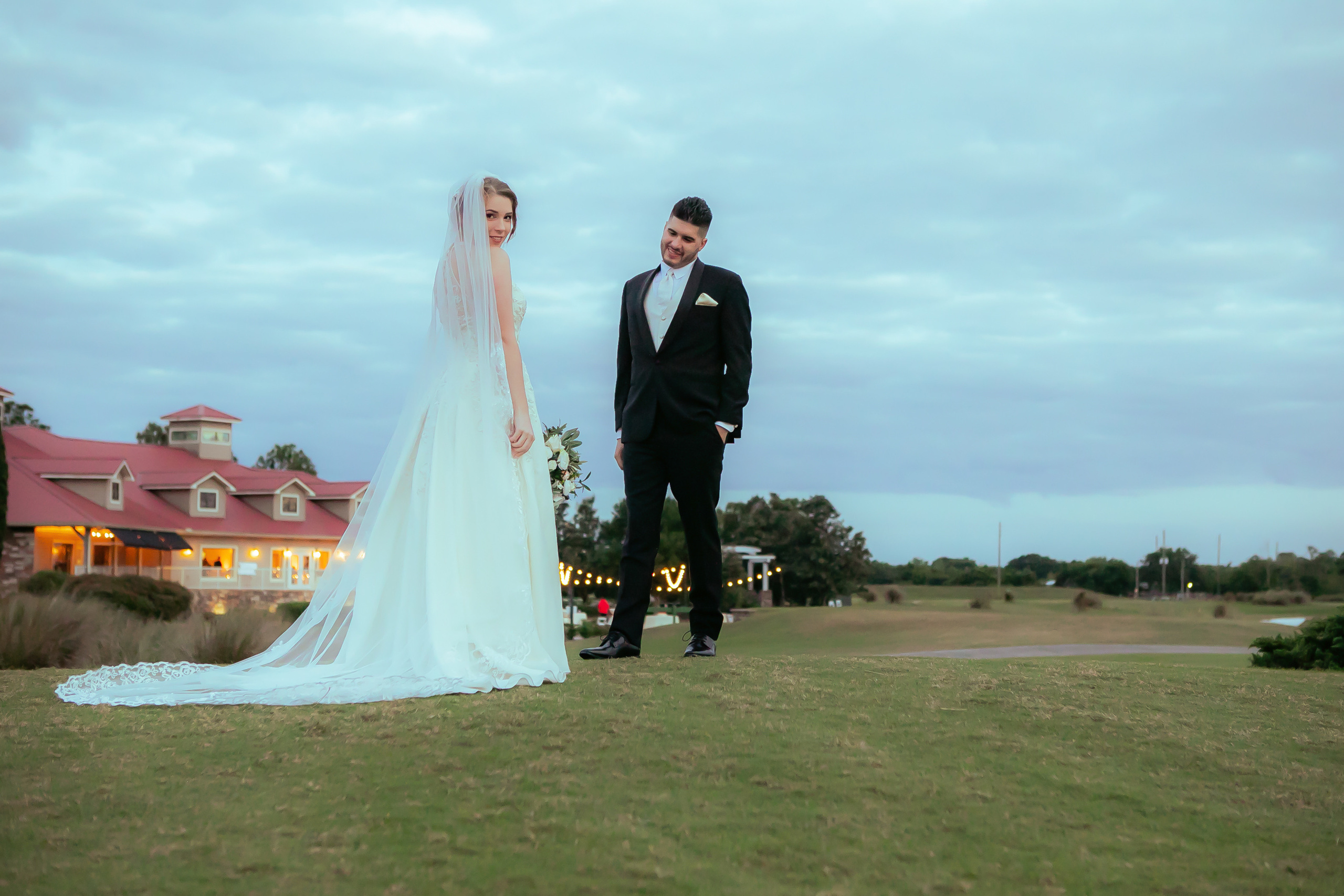 Wedding in the Royal St. Cloud Golf Links genuine moments. Lana Photography — Wedding & Family Photographer in Florida & Beyond