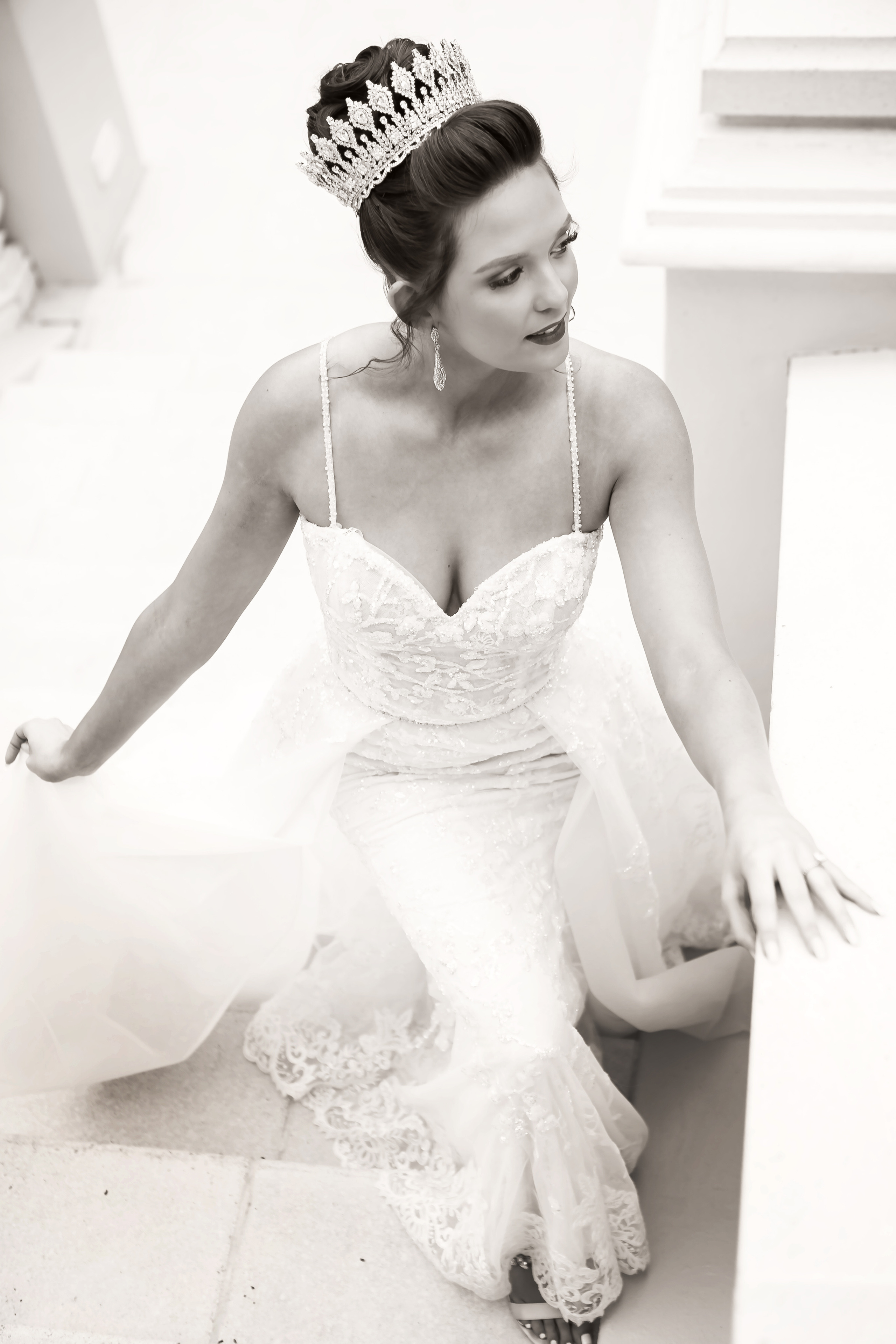 Elegant wedding in Golden Ocala, creating candid photography. Lana Photography — Wedding & Family Photographer in Florida & Beyond