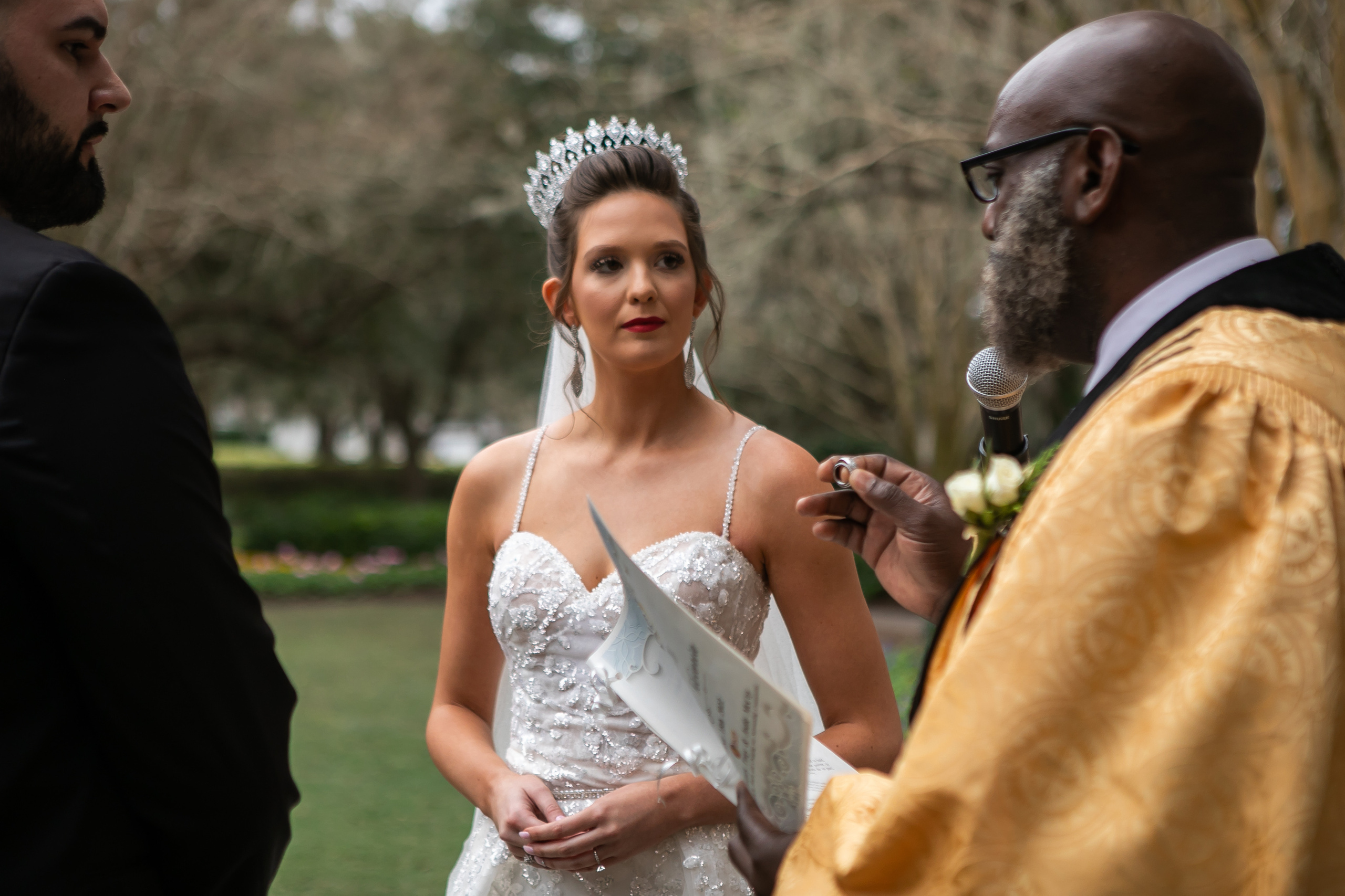 Elegant wedding in Golden Ocala, creating candid photography. Lana Photography — Wedding & Family Photographer in Florida & Beyond