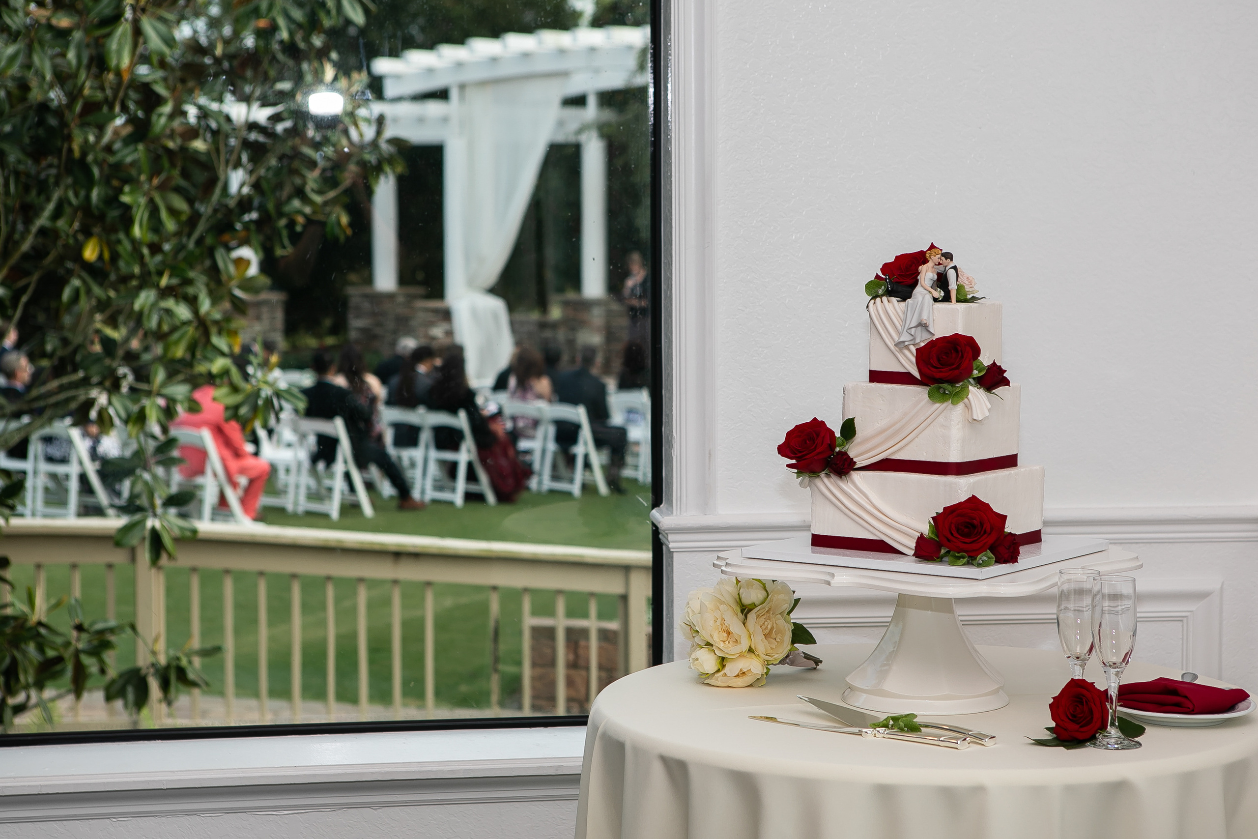 Wedding in the Royal St. Cloud Golf Links genuine moments. Lana Photography — Wedding & Family Photographer in Florida & Beyond