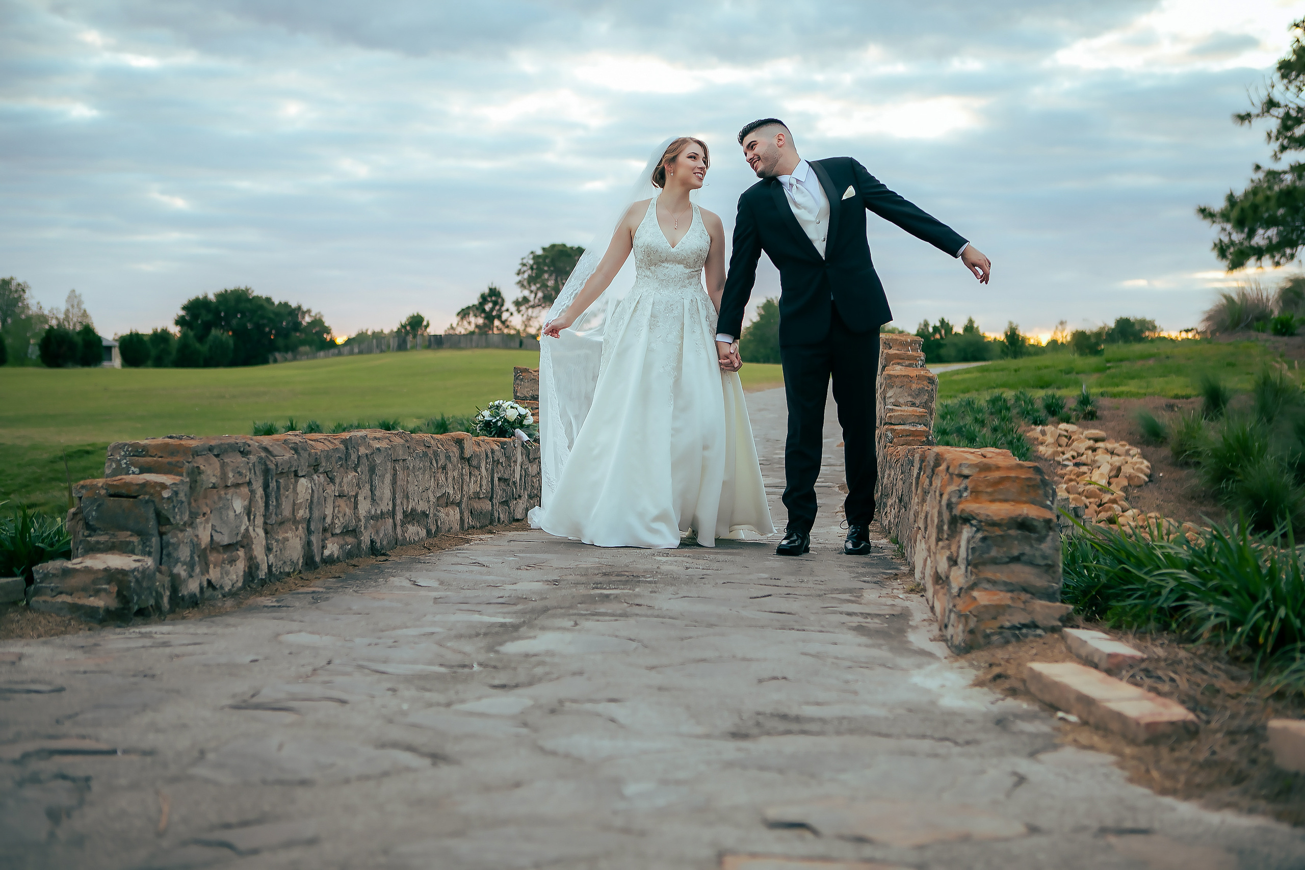 Wedding in the Royal St. Cloud Golf Links genuine moments. Lana Photography — Wedding & Family Photographer in Florida & Beyond
